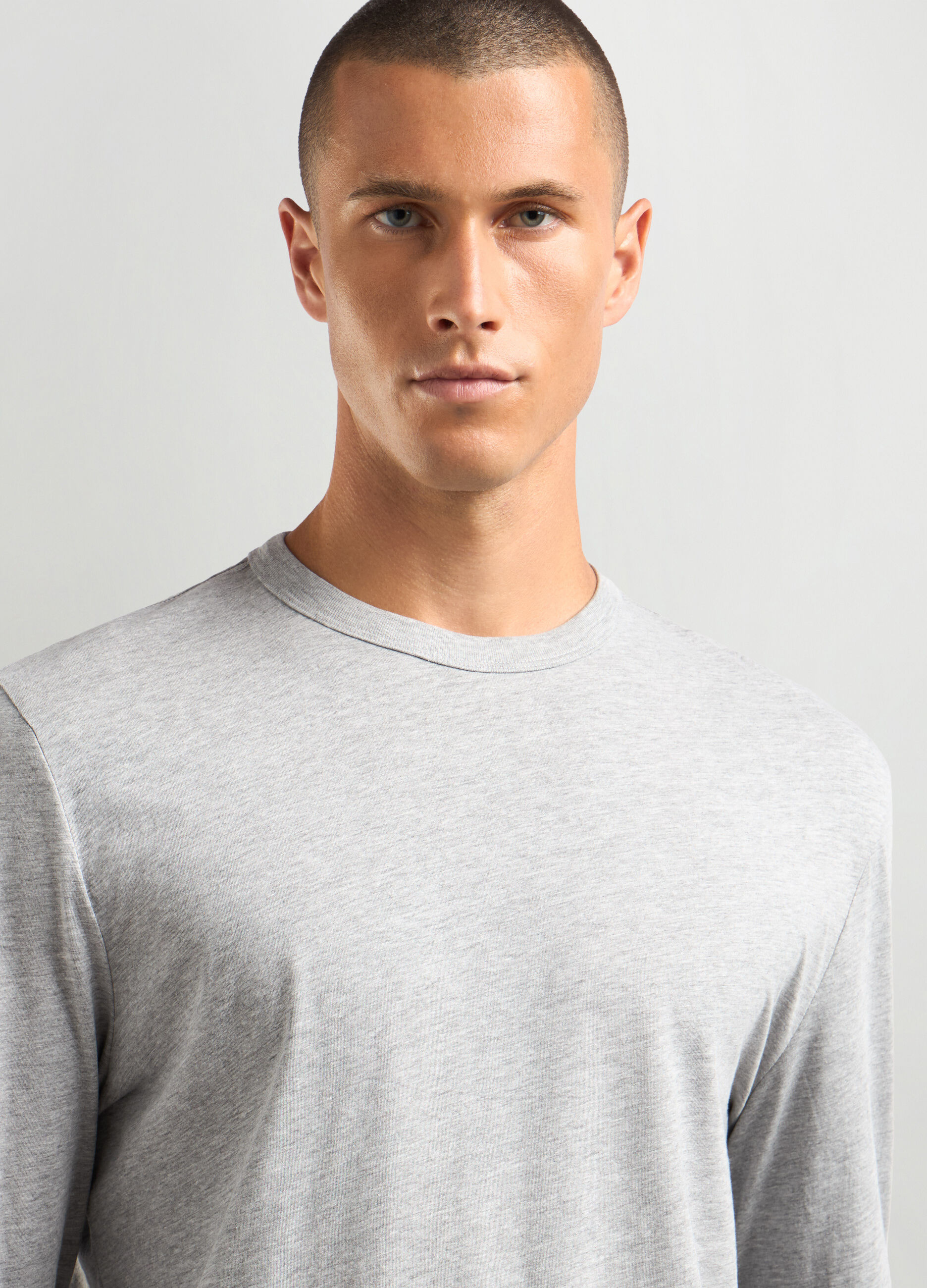 T-shirt girocollo in cotone uomo_2