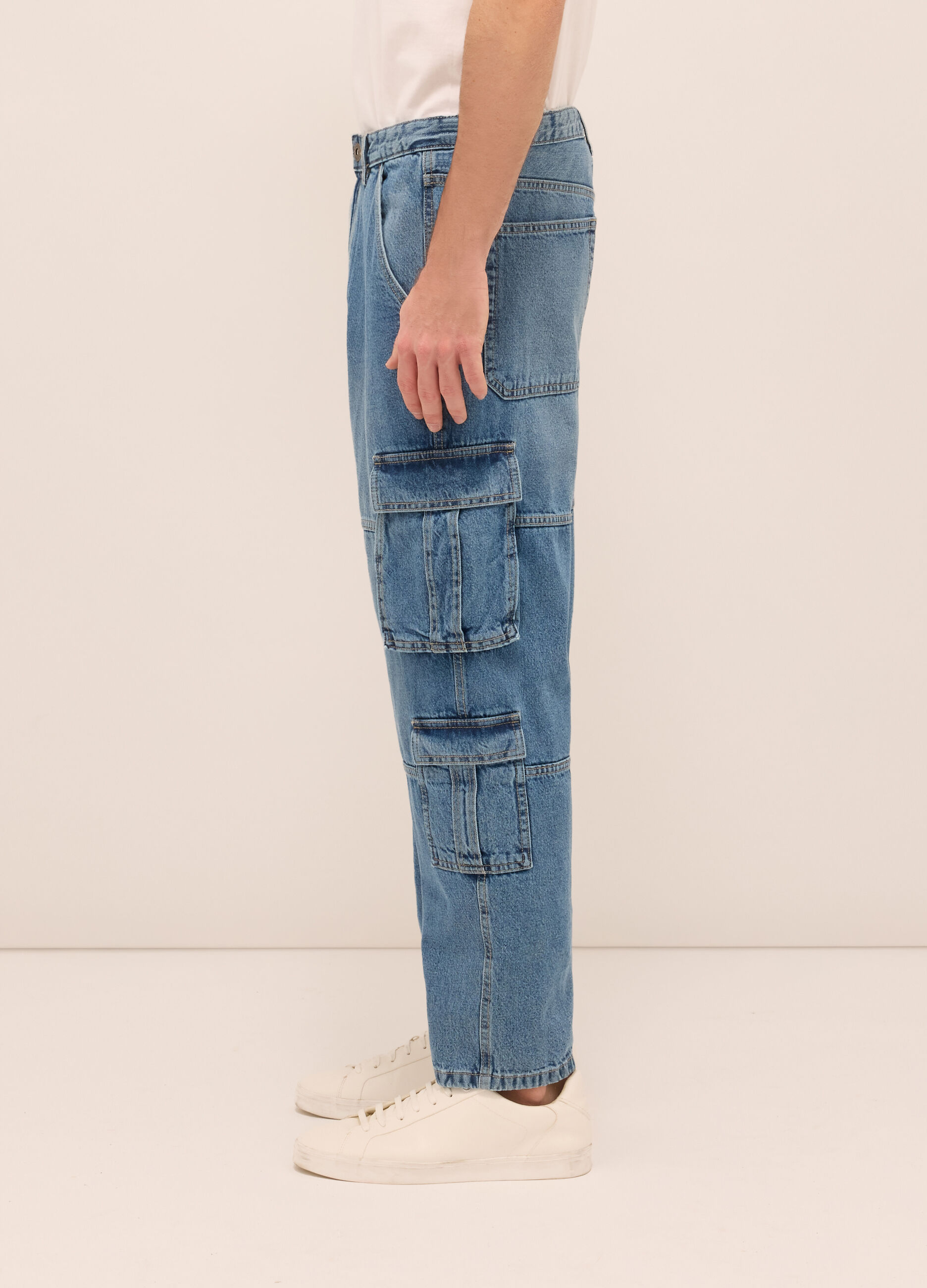 Jeans cargo in denim di puro cotone uomo_2