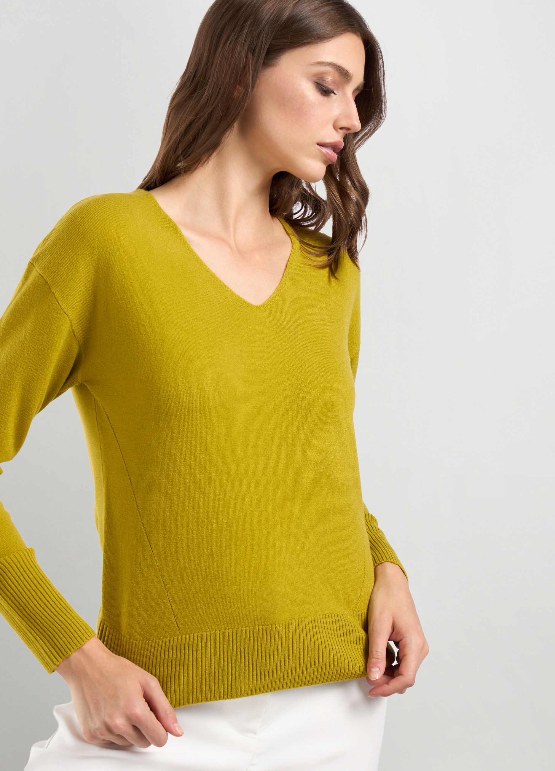 Pullover con scollo a V donna_2