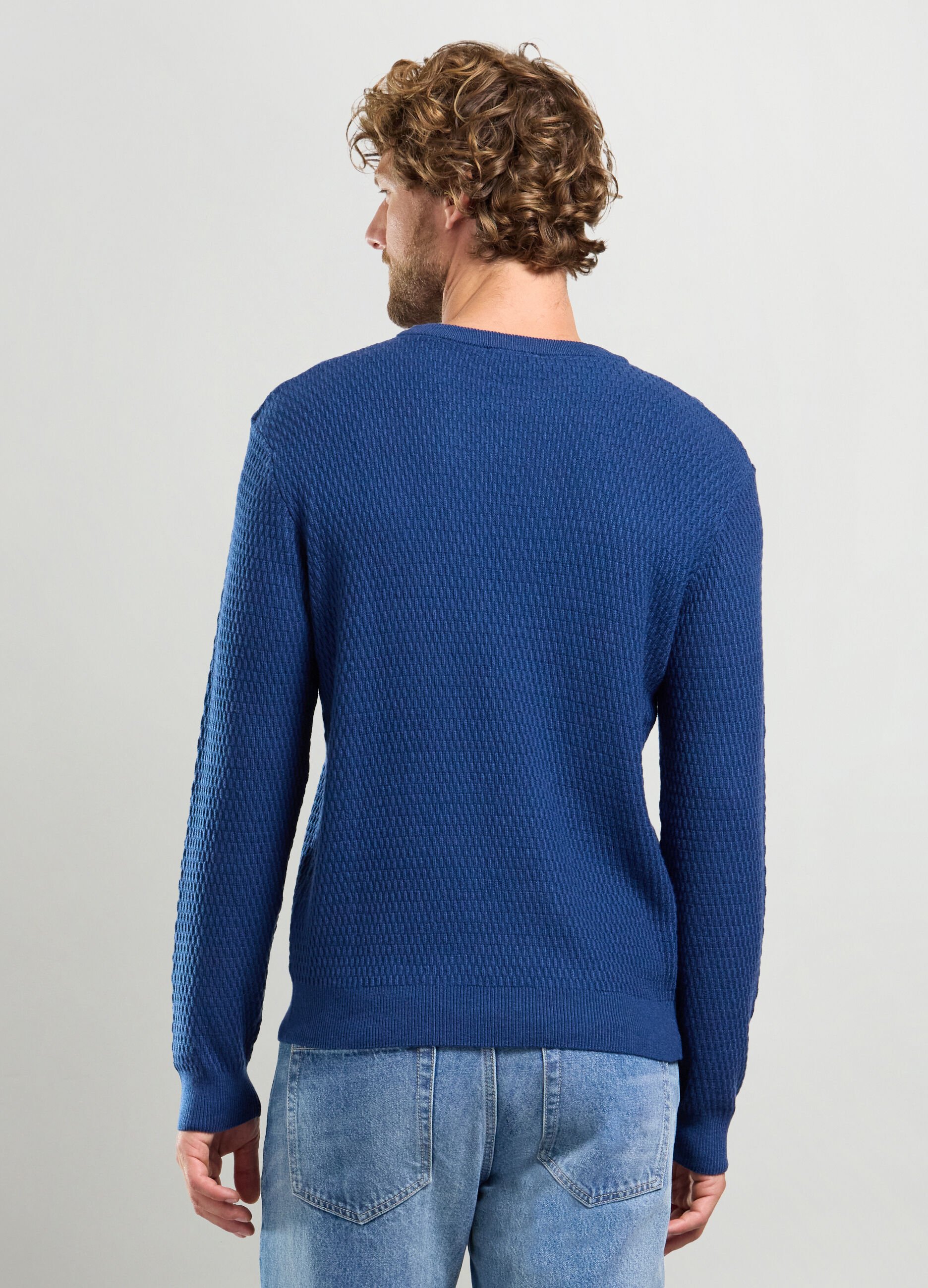 Maglione girocollo in maglia operata uomo_1