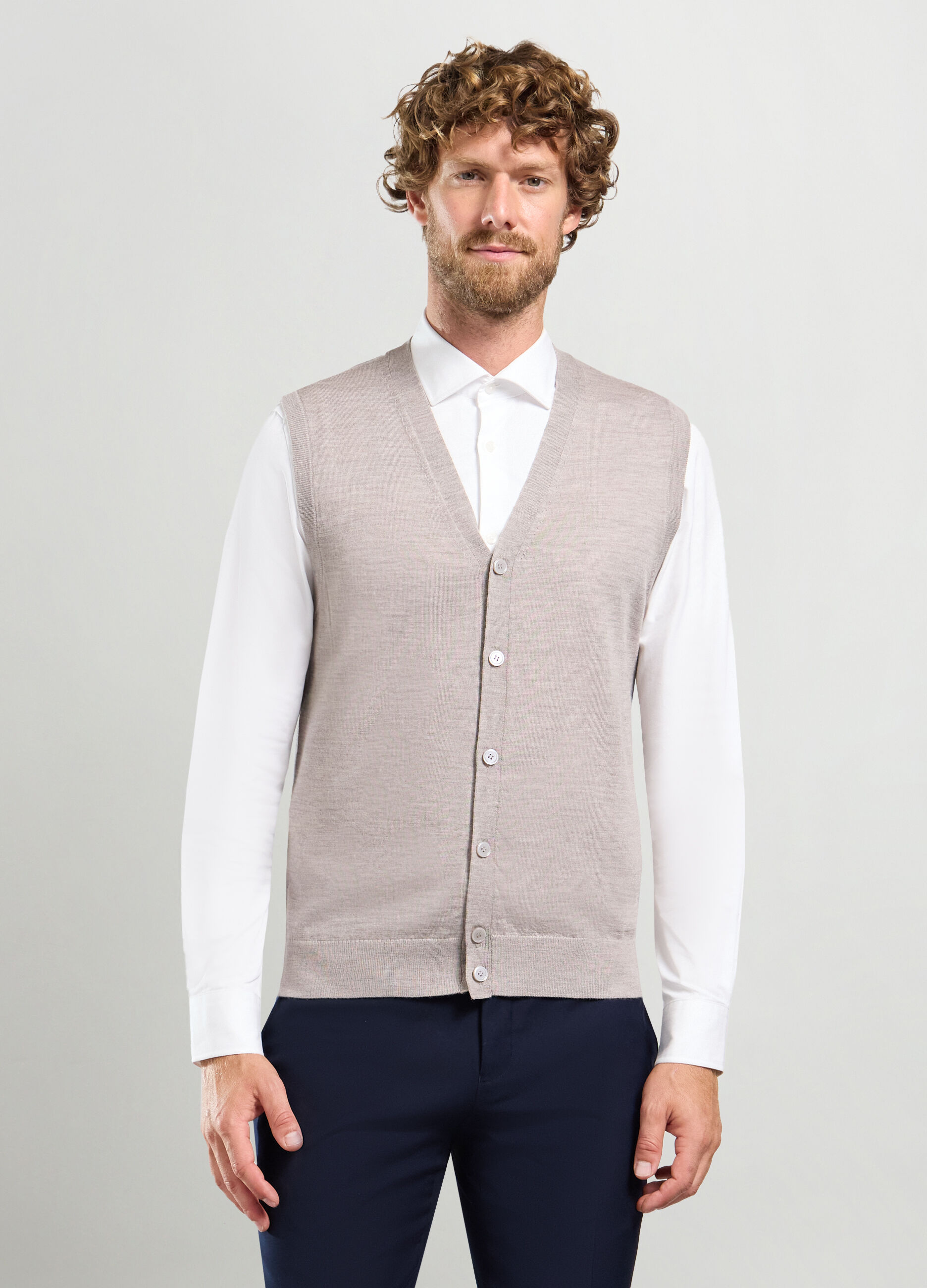 Gilet collo a V in maglia rasata uomo_0
