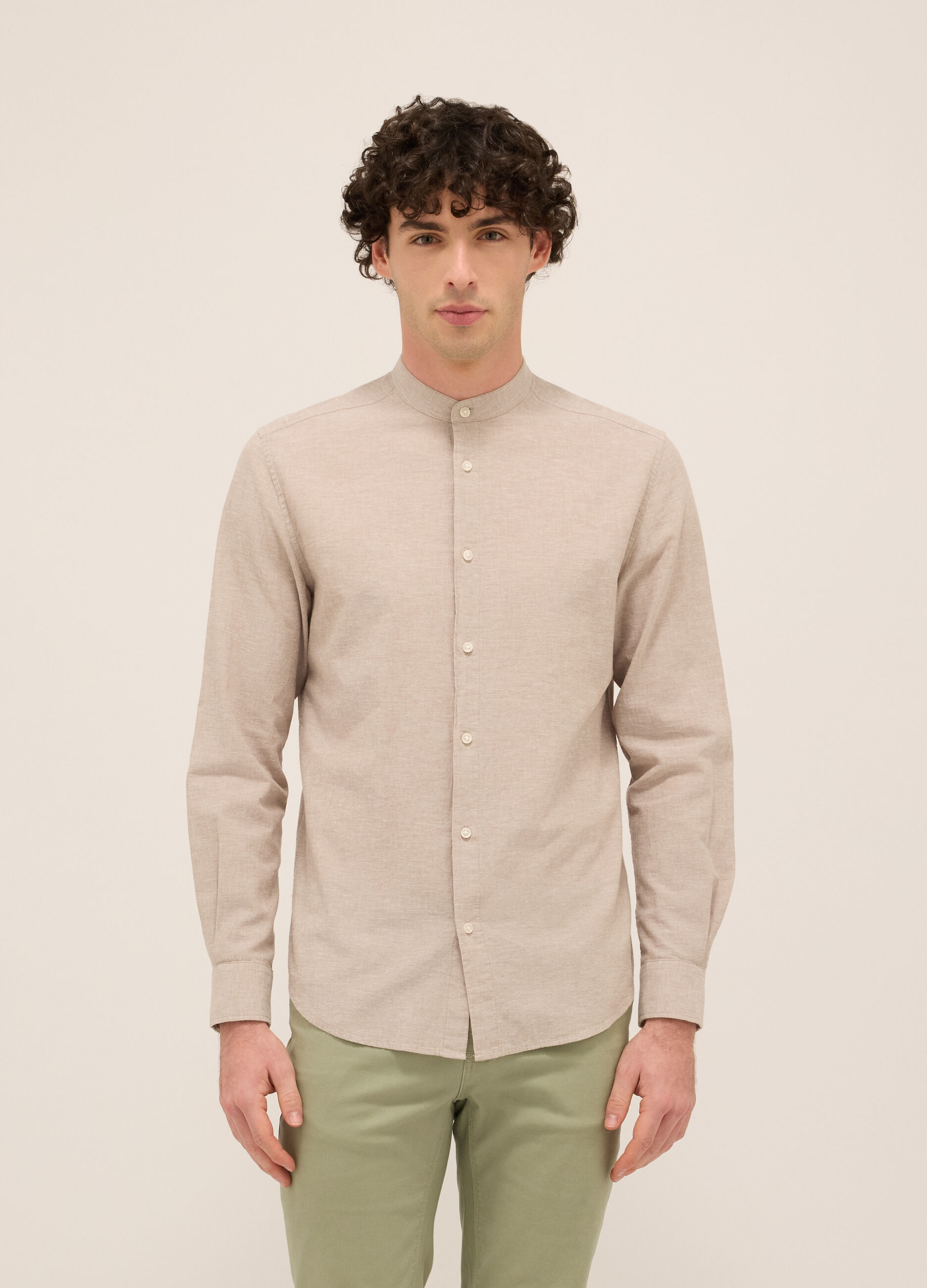 Camicia colletto alla coreana in cotone e lino uomo