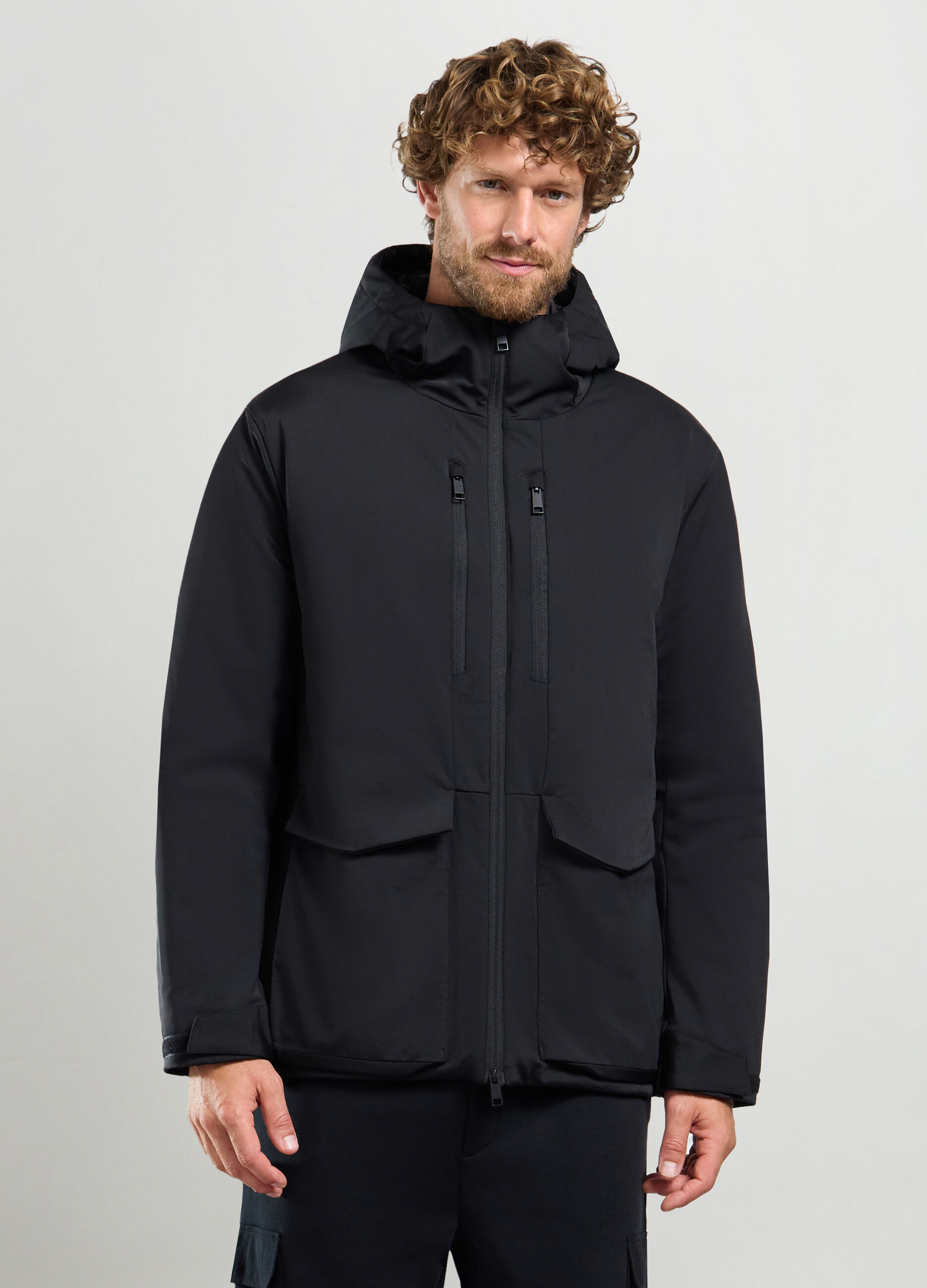 Giubbino imbottito con cappuccio uomo_0