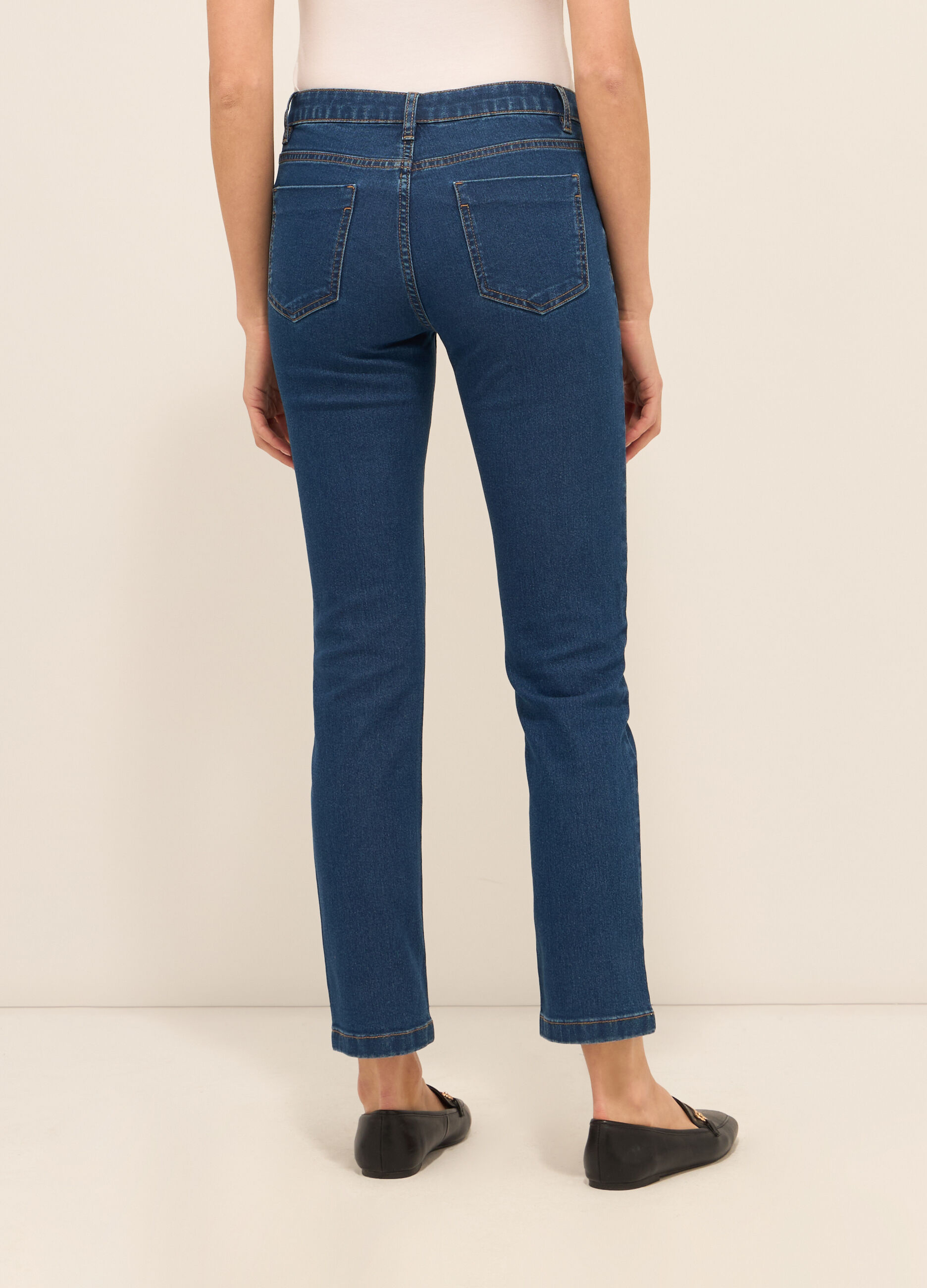 Pantaloni in denim di misto cotone stretch donna_1