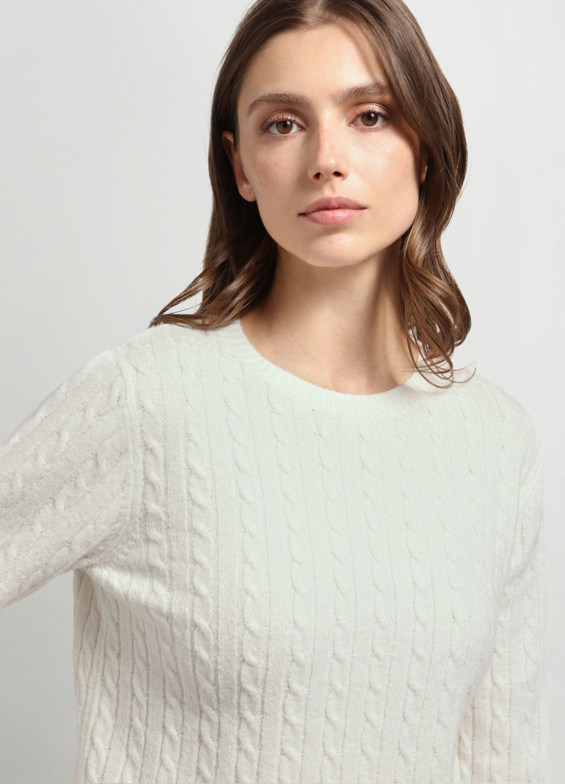 Pullover tricot a treccia donna_2
