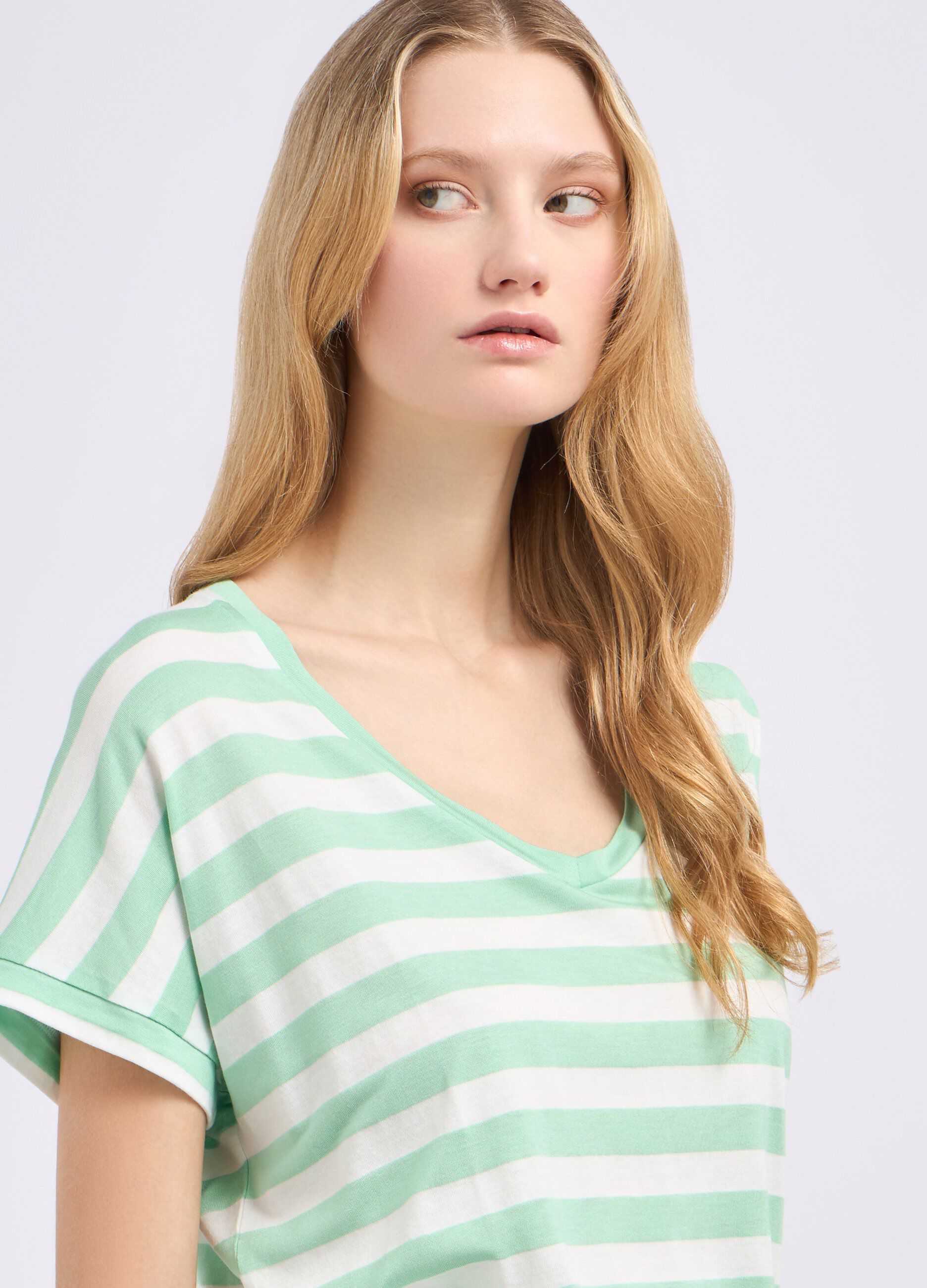 T-shirt in cotone a righe donna_2