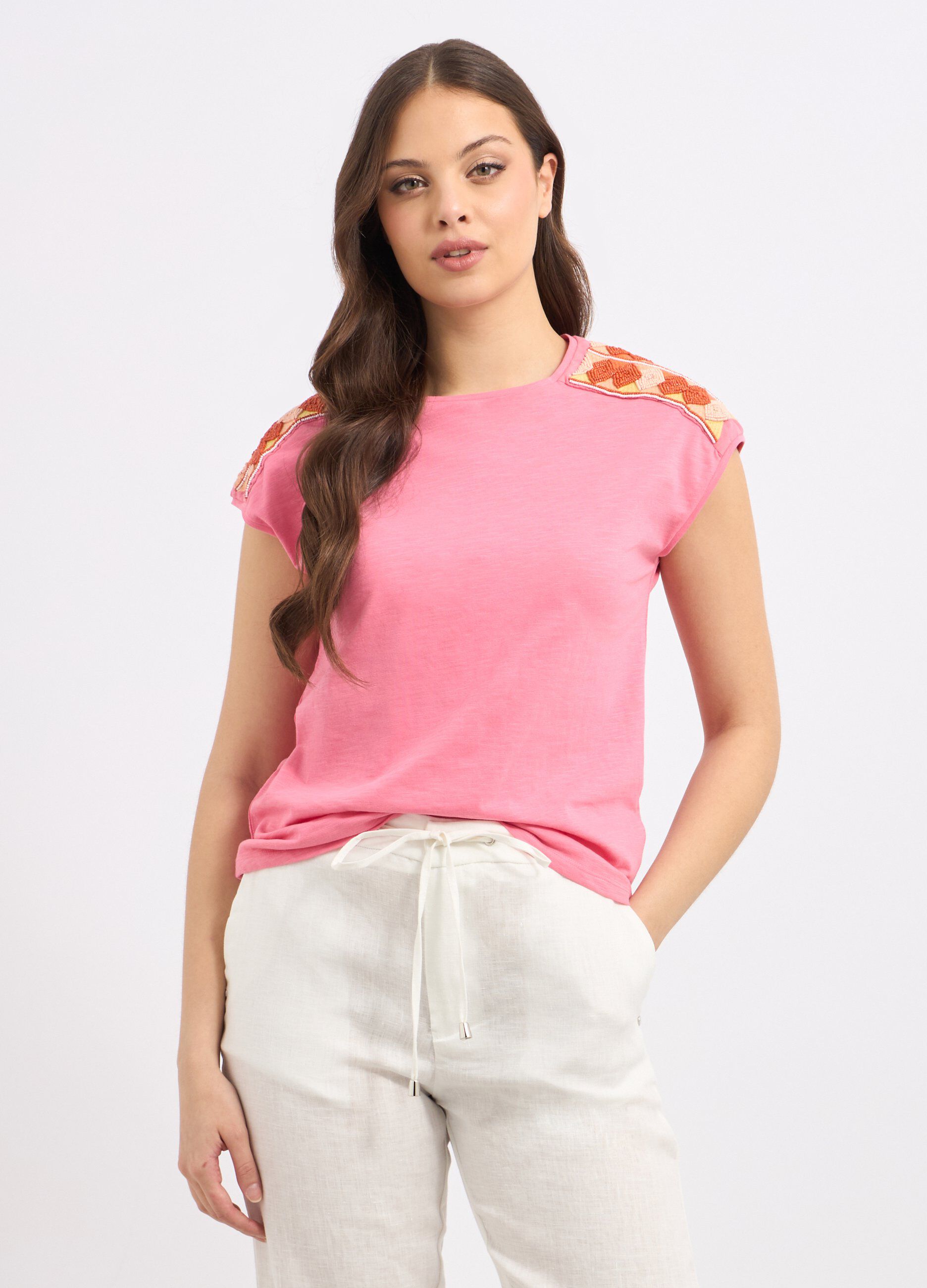 T-shirt in puro cotone con applicazioni donna_0