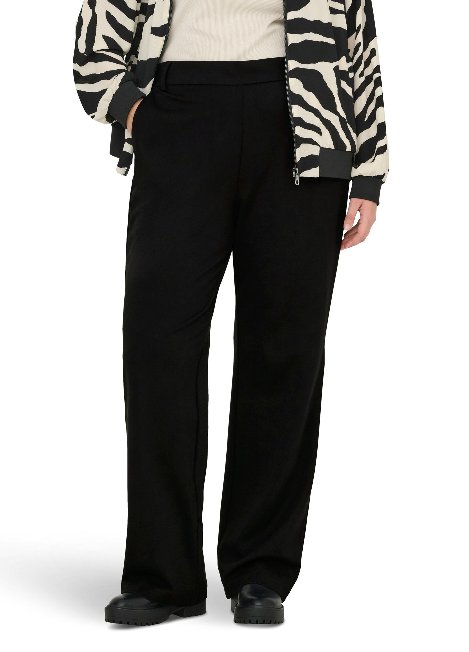 Pantaloni straight fit_1