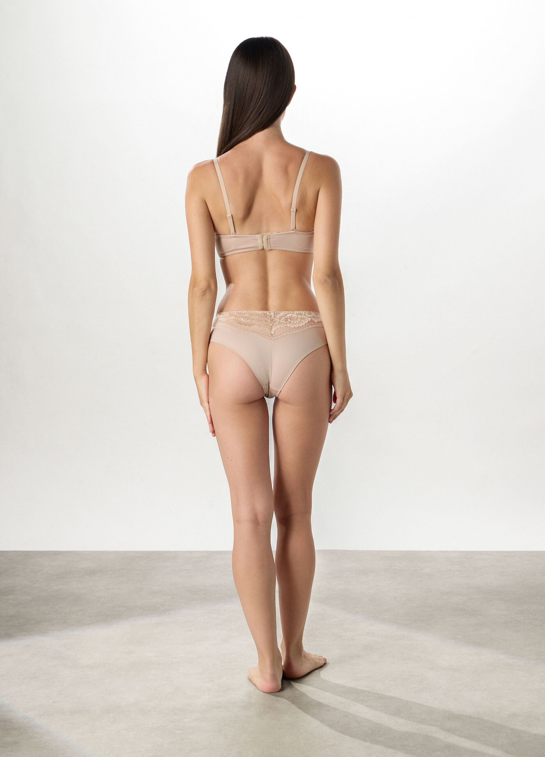 Brasiliana con inserti in pizzo_1