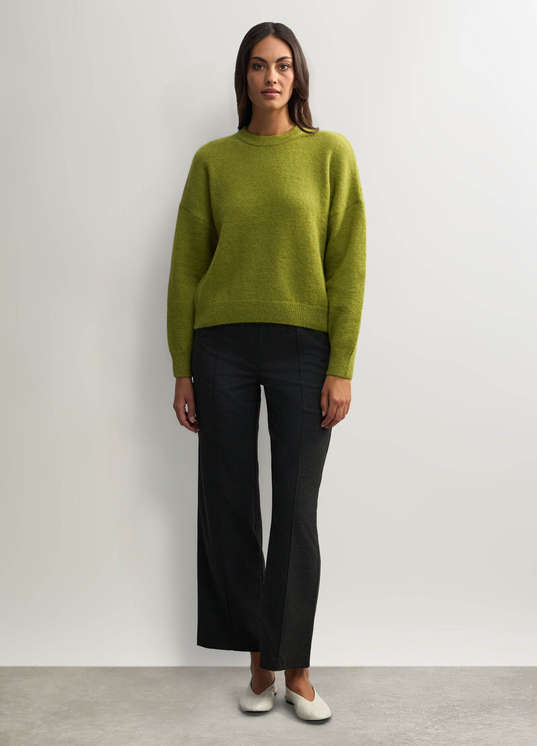 Pantaloni Fit Regular in Twill misto viscosa stretch donna_0