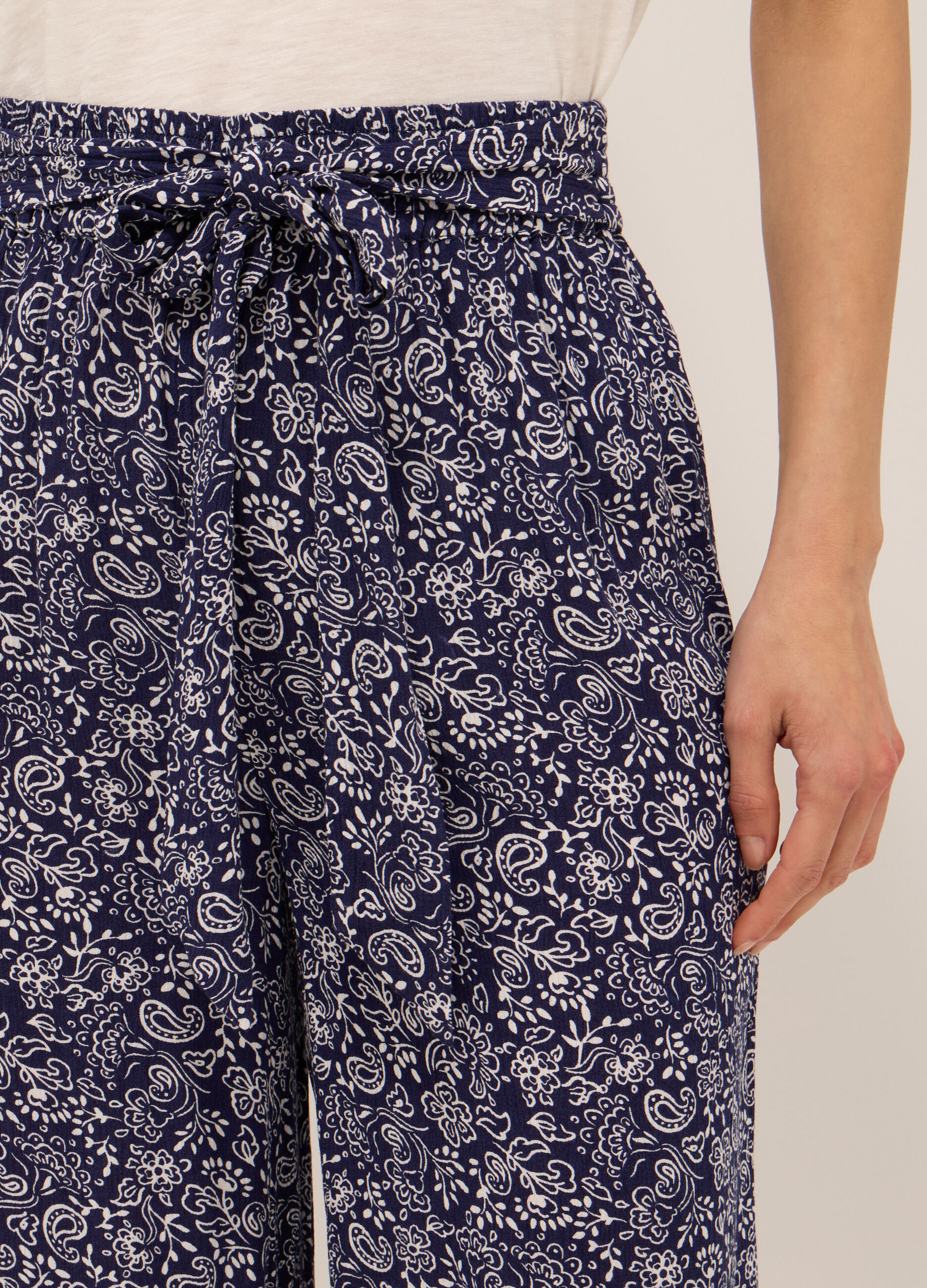 Pantaloni in pura viscosa creponne donna_2