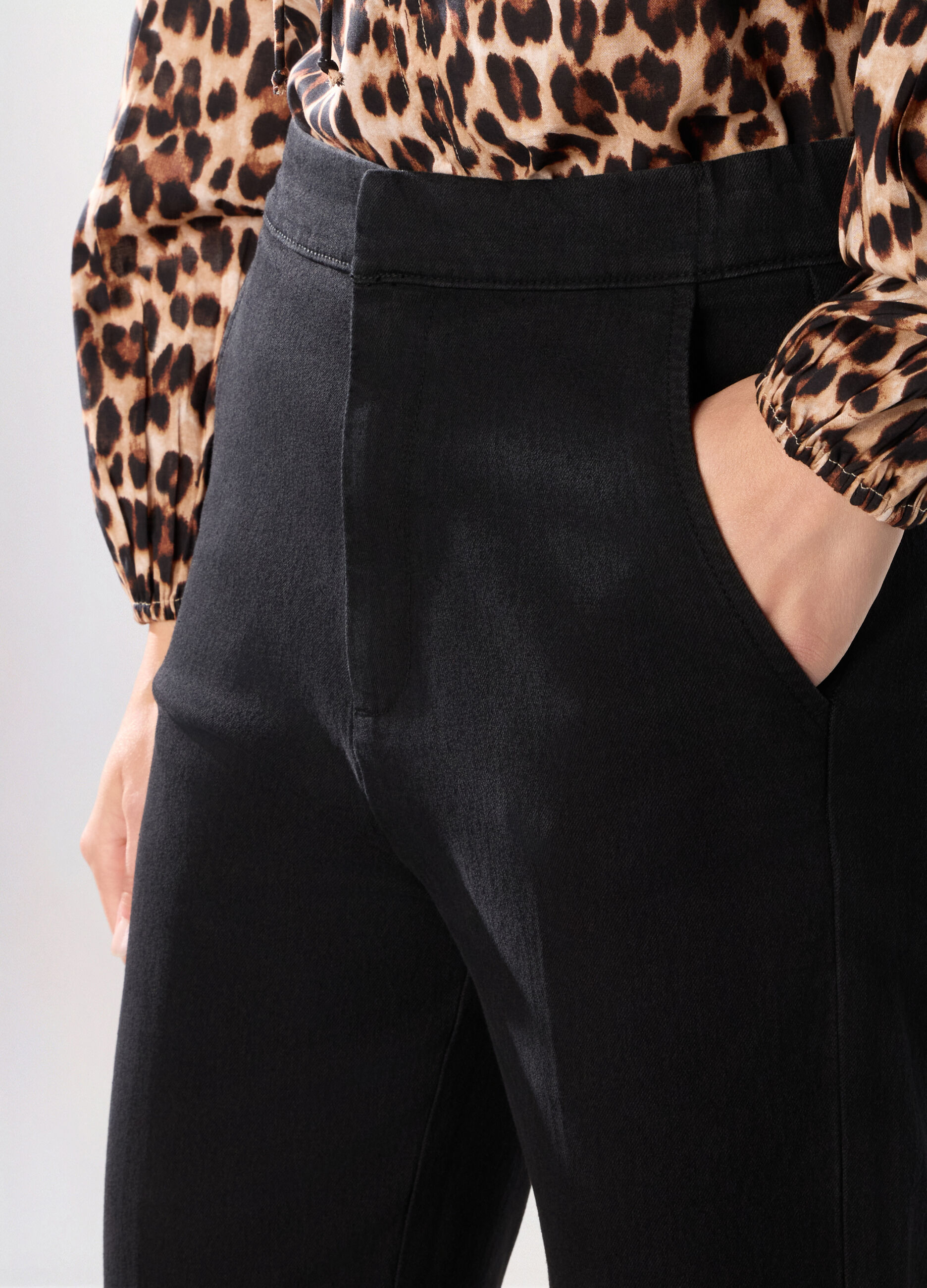 Pantalone chino in denim stretch donna_2