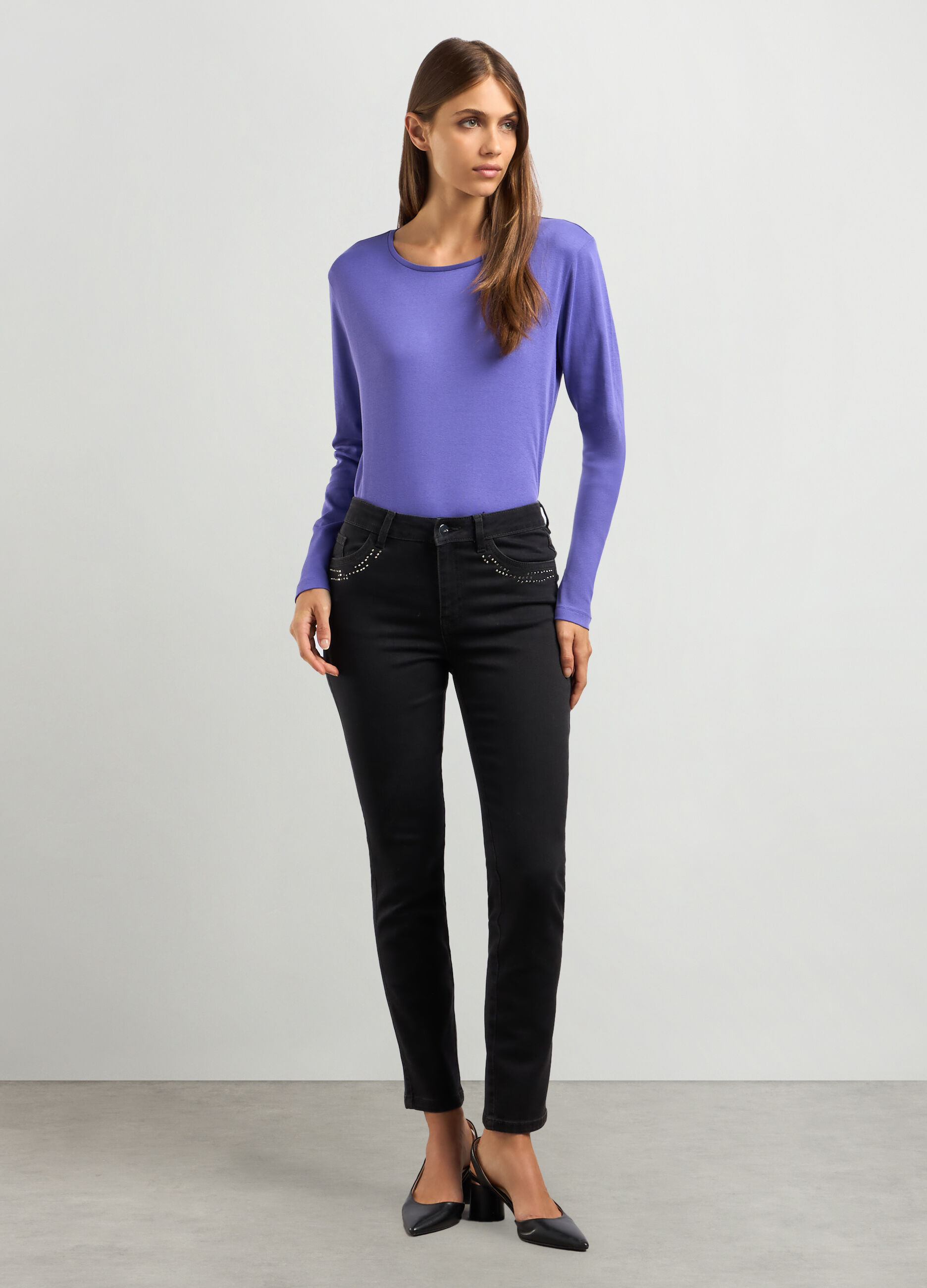Pantaloni in denim di misto cotone stretch donna_0