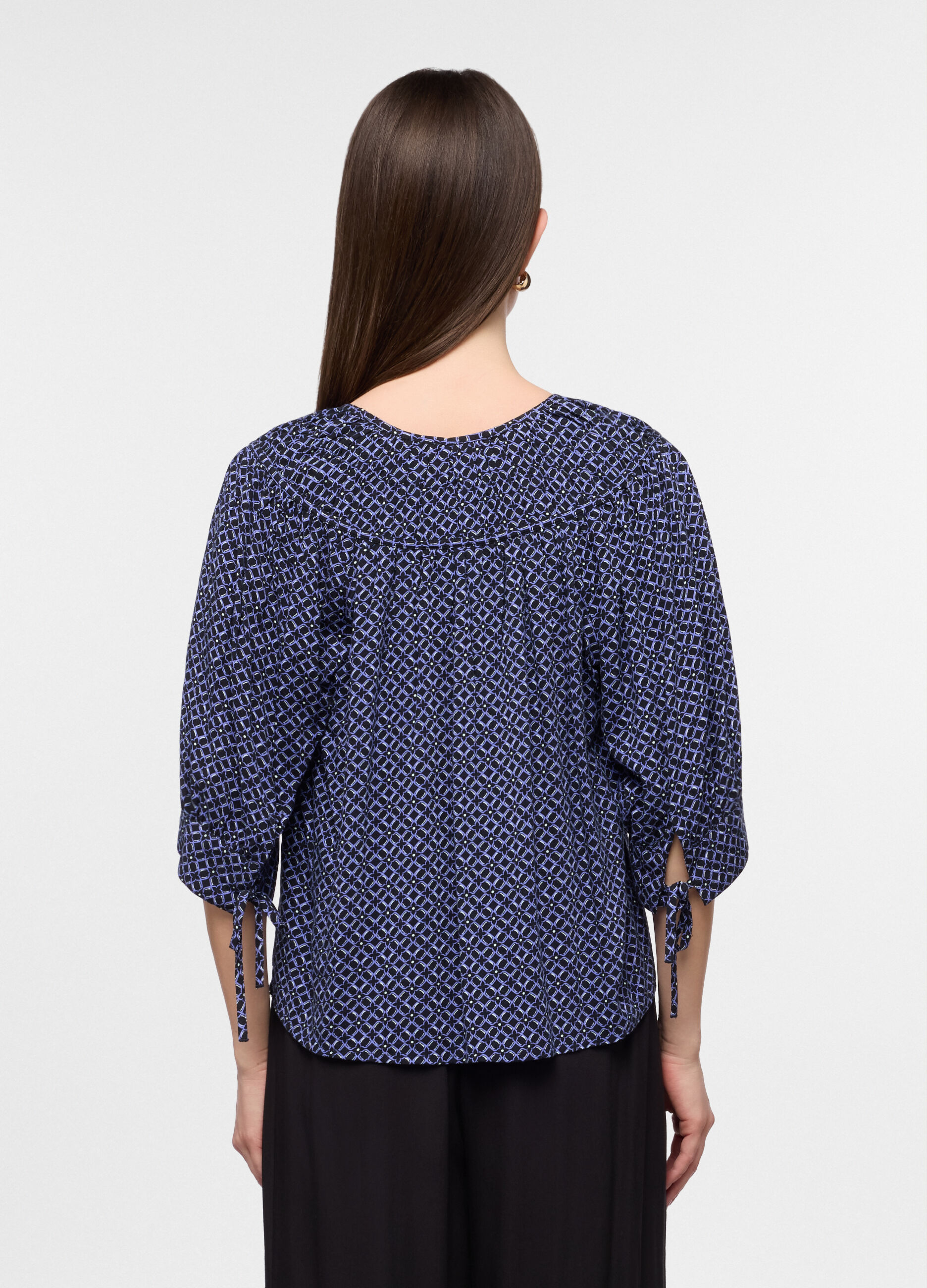 Blusa regular fit con scollo rotondo in pura viscosa donna