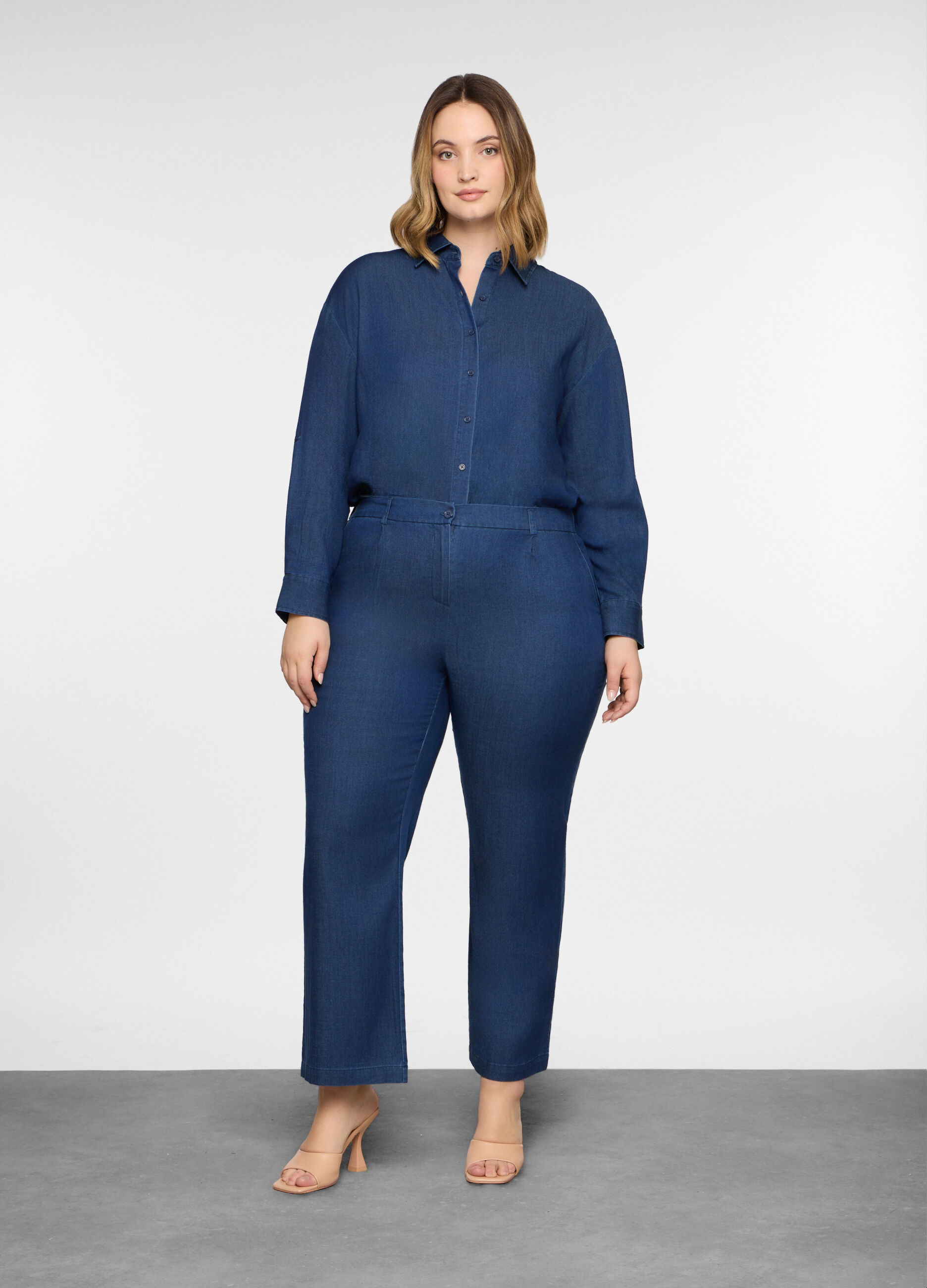Pantaloni confort fit in denim misto lyocell donna curvy
