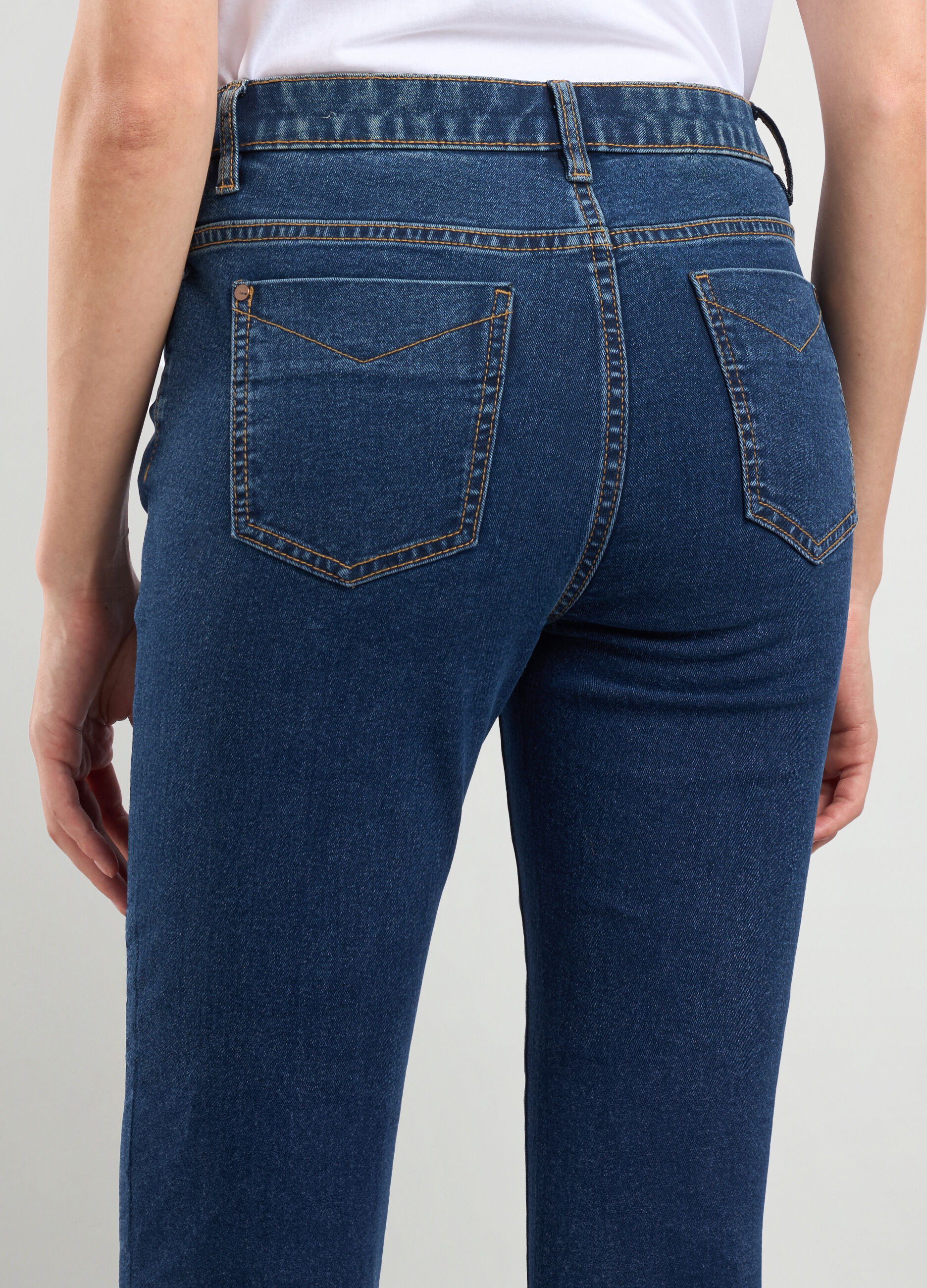 Pantaloni in denim stretch donna_2