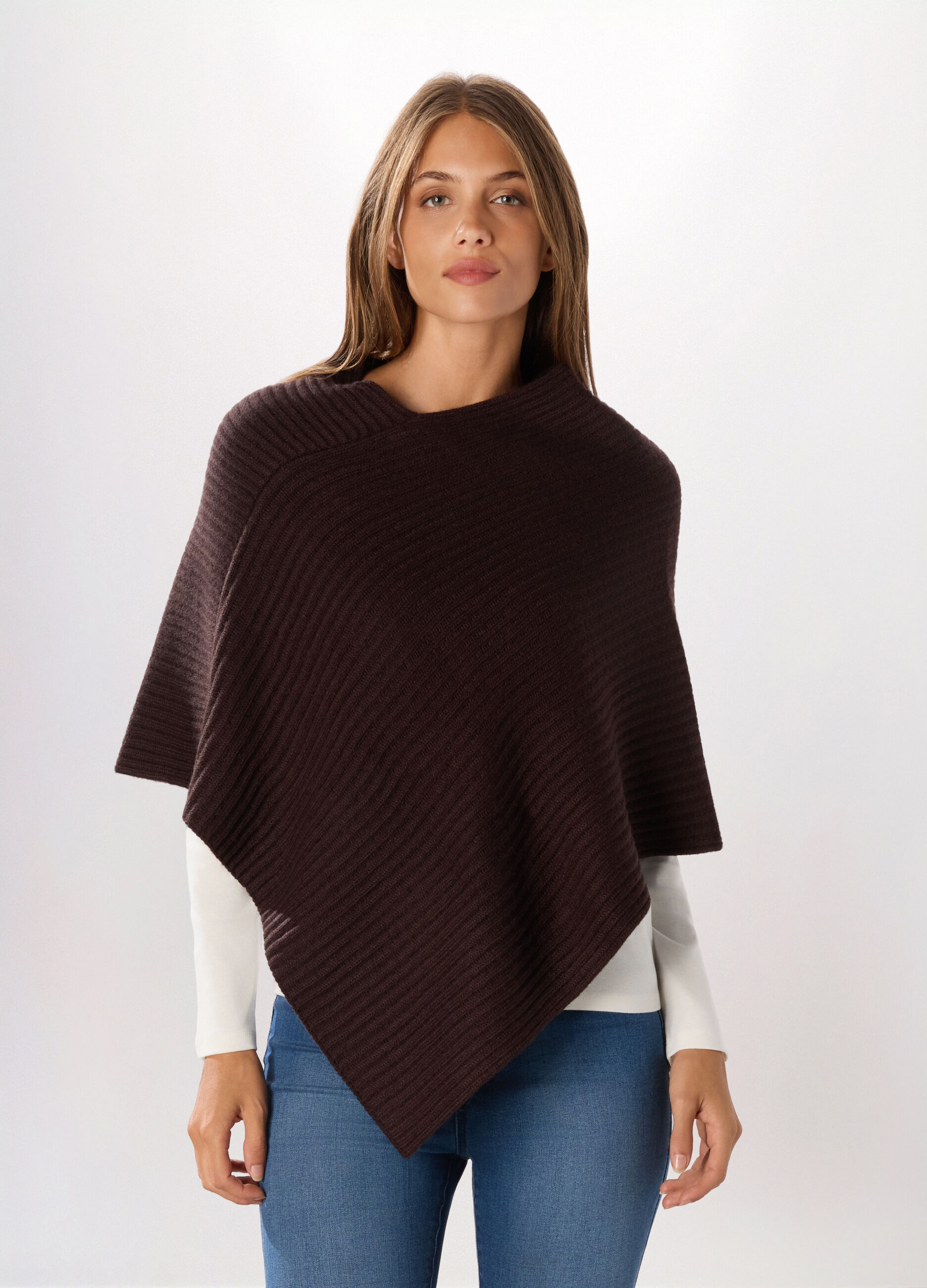 Poncho tricot con lavorazione jacquard donna_0