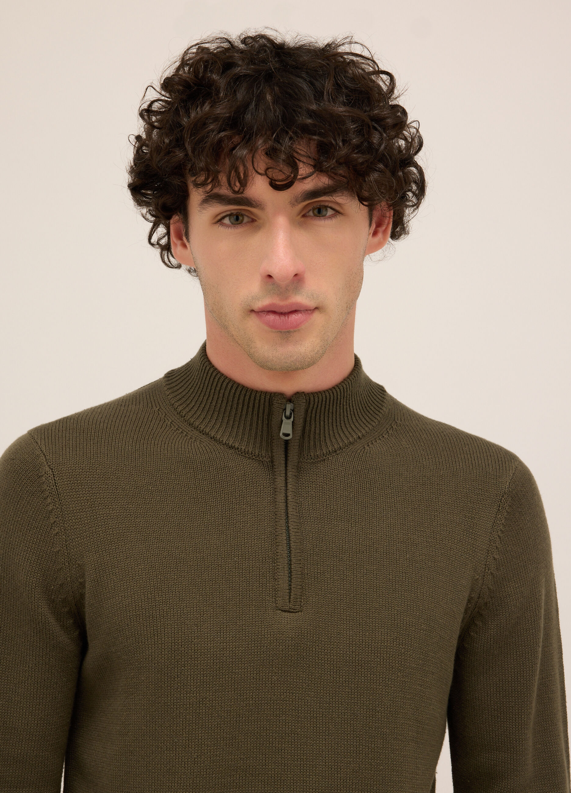 Maglione lupetto con mezza zip in misto cotone uomo