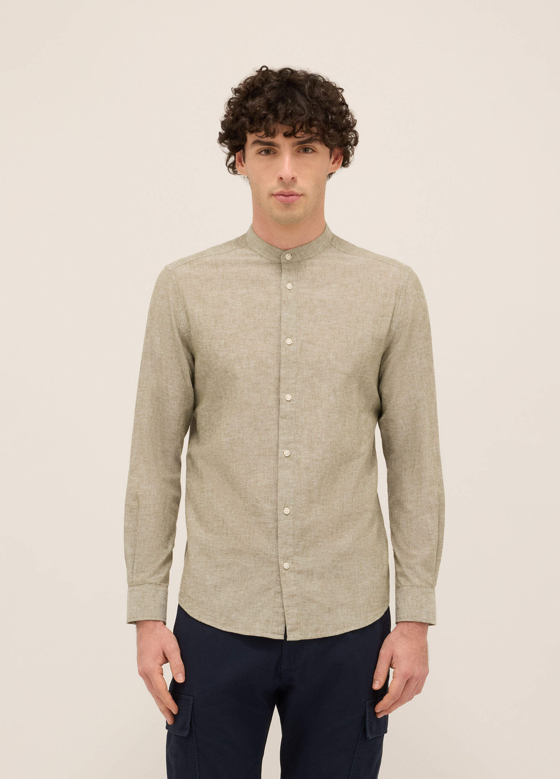 Camicia colletto alla coreana in cotone e lino uomo