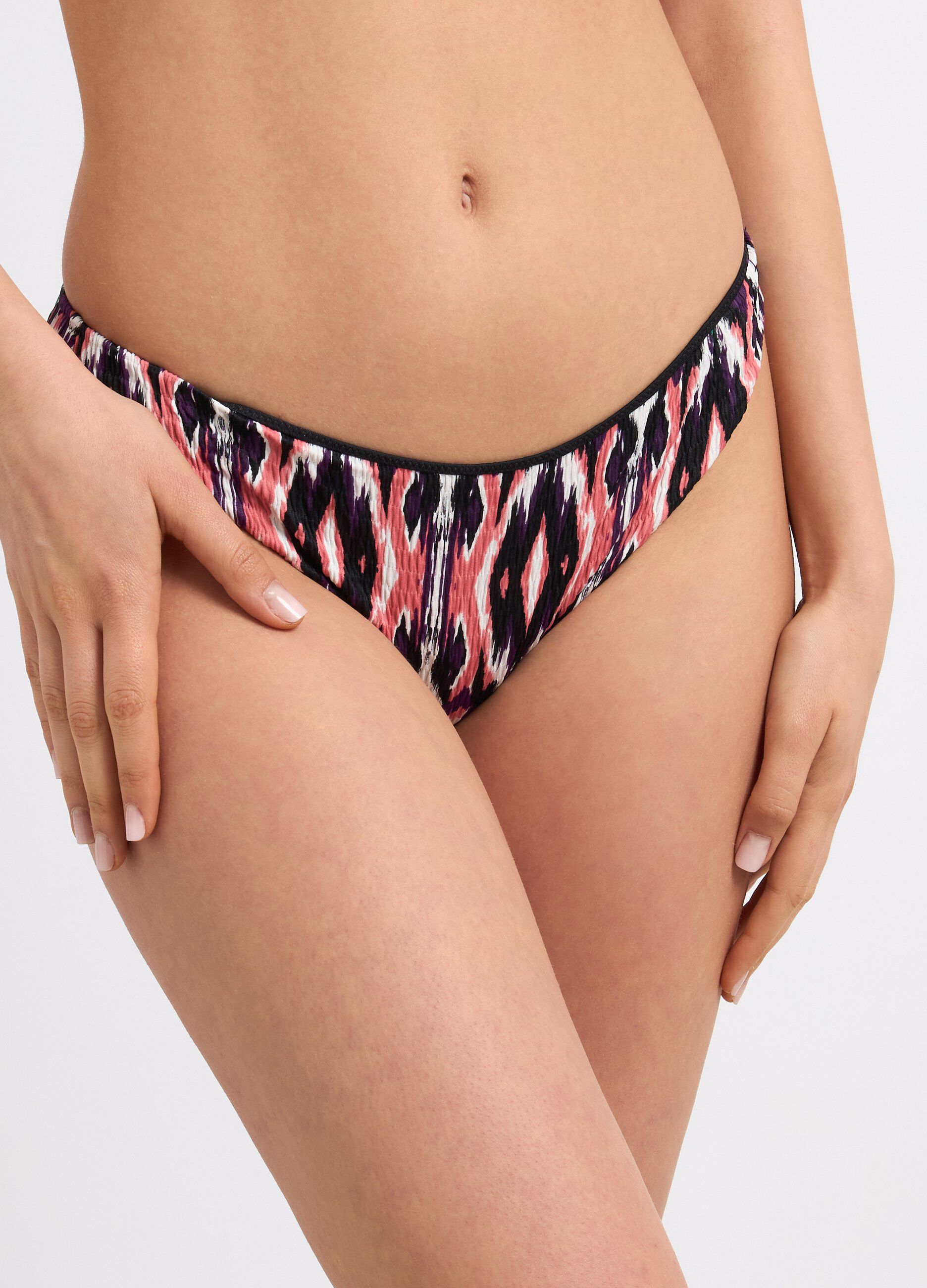 Slip bikini in tessuto testurizzato donna_2