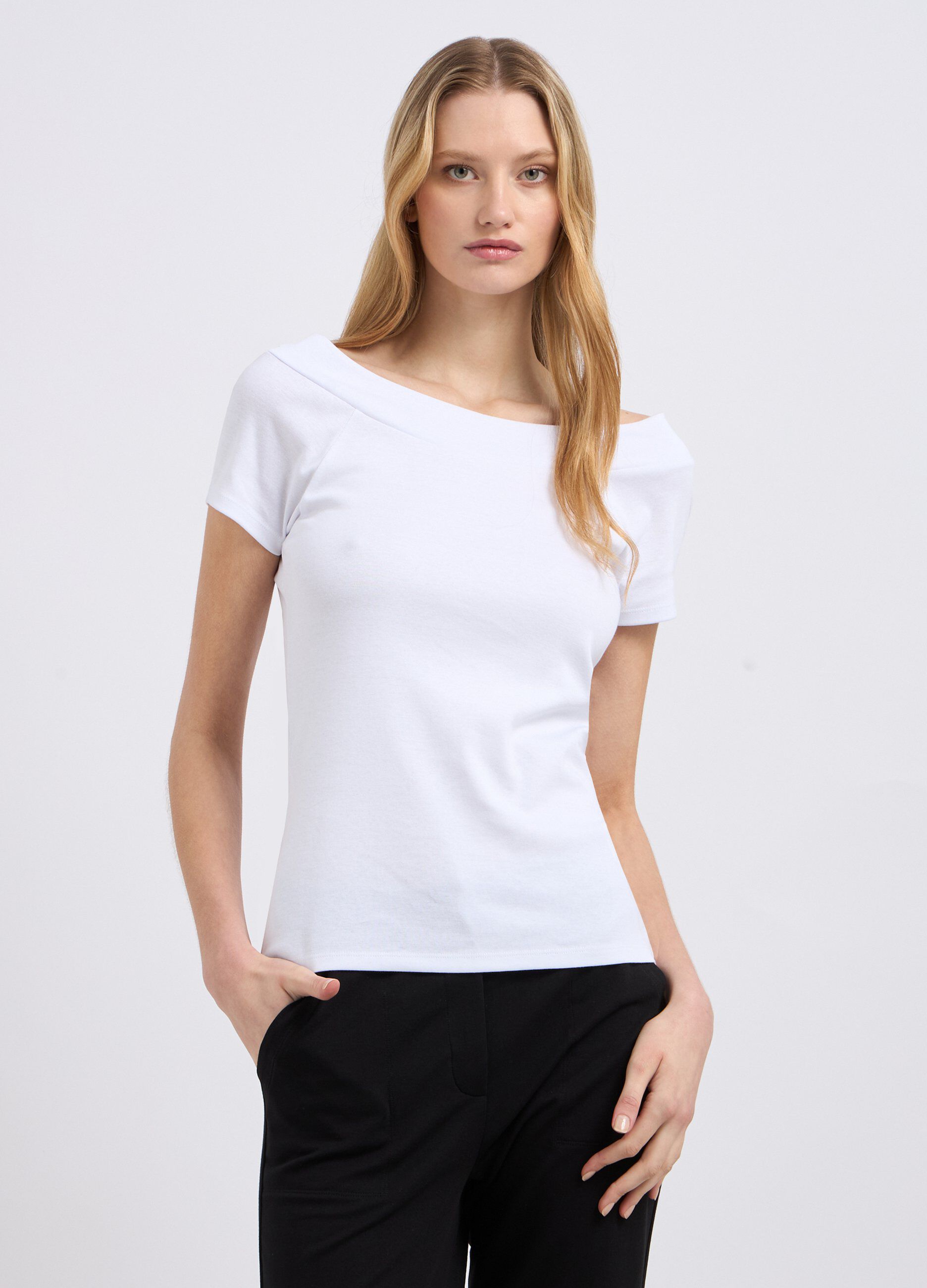 T-shirt in puro cotone con scollo a barchetta donna