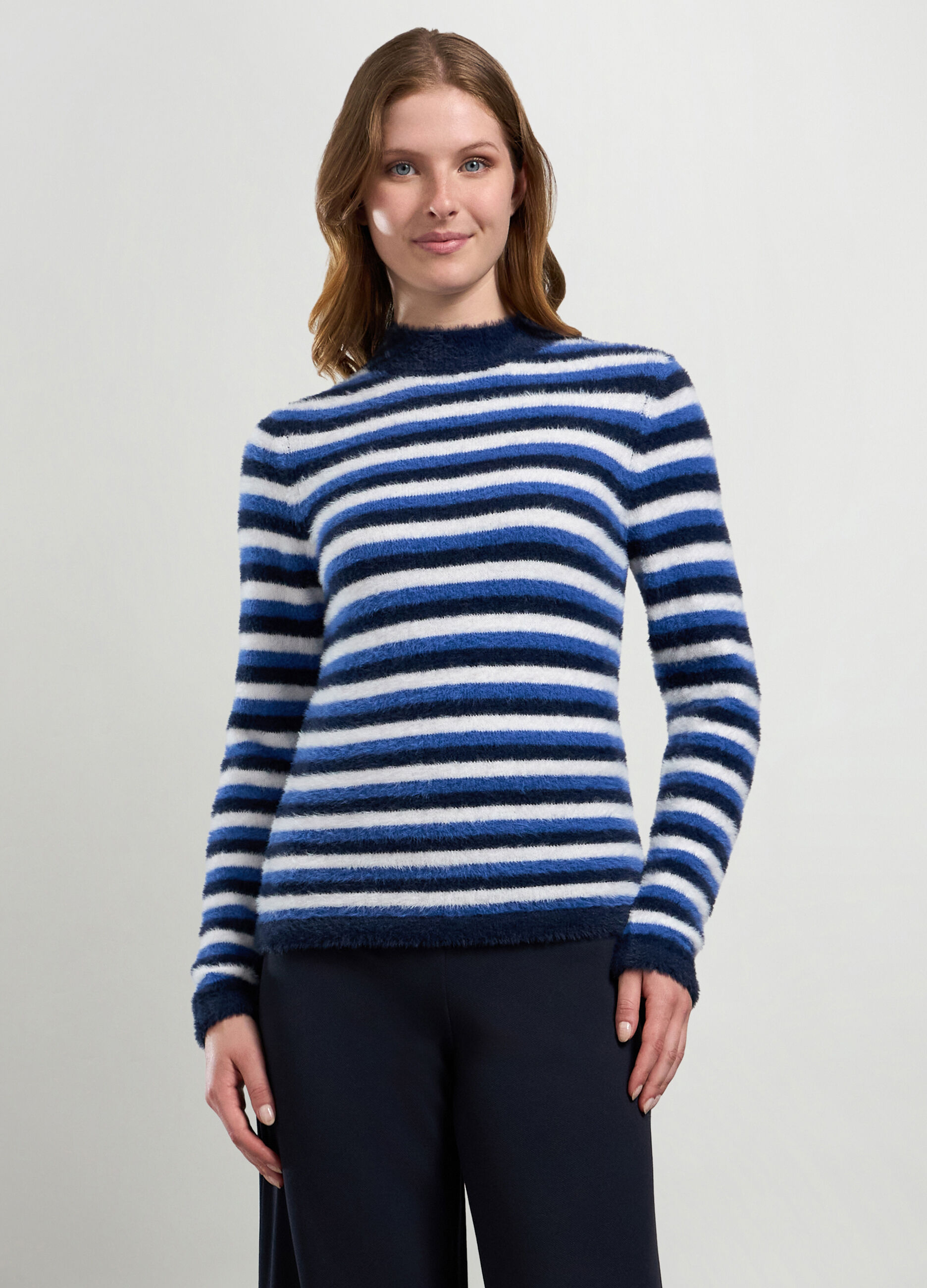 Maglione effetto pelliccia donna_0