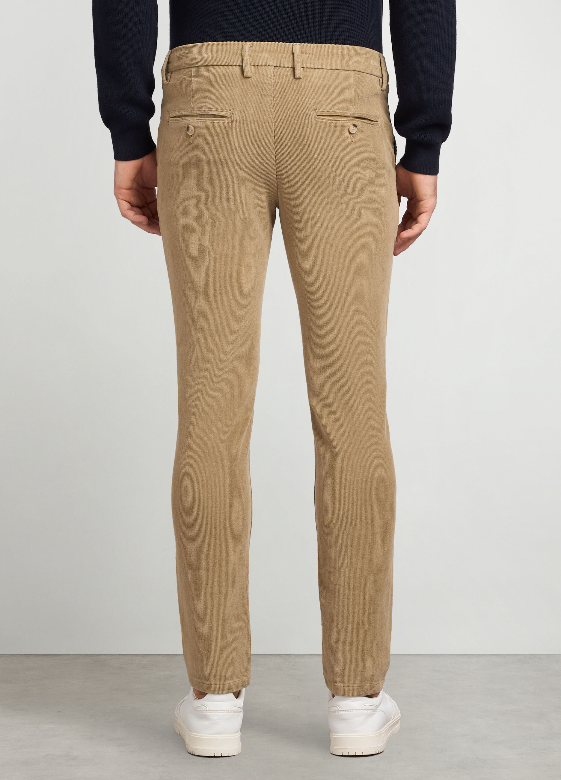 Pantaloni chino slim fit in velluto a coste uomo_1