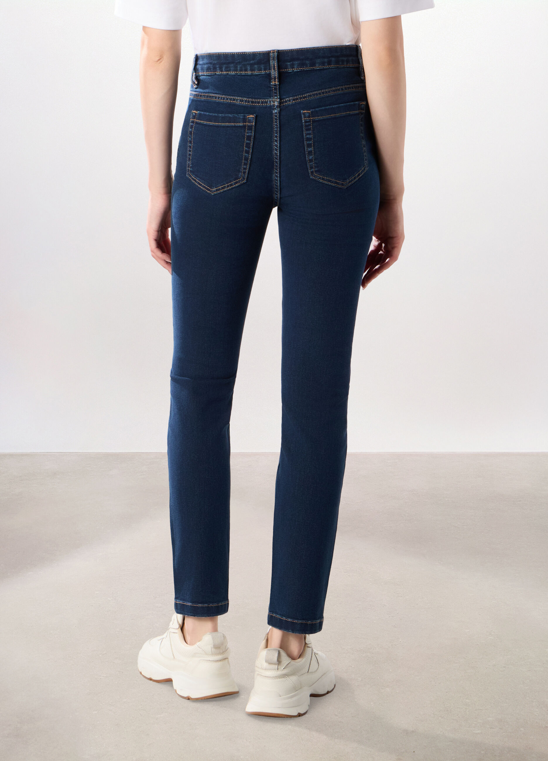 Pantaloni in denim misto cotone donna_1