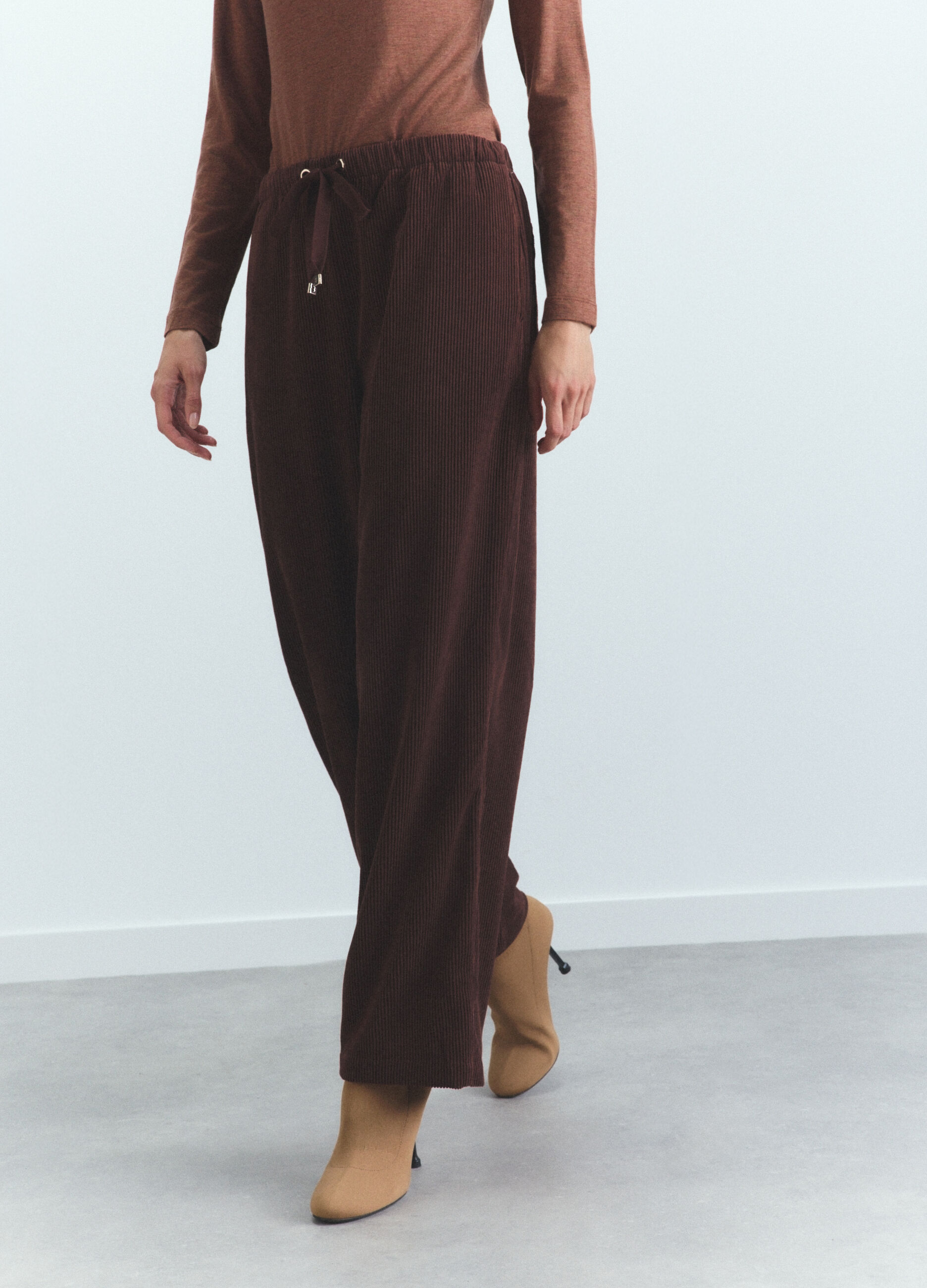 Jogger Fit Regular in costina di velluto donna_2