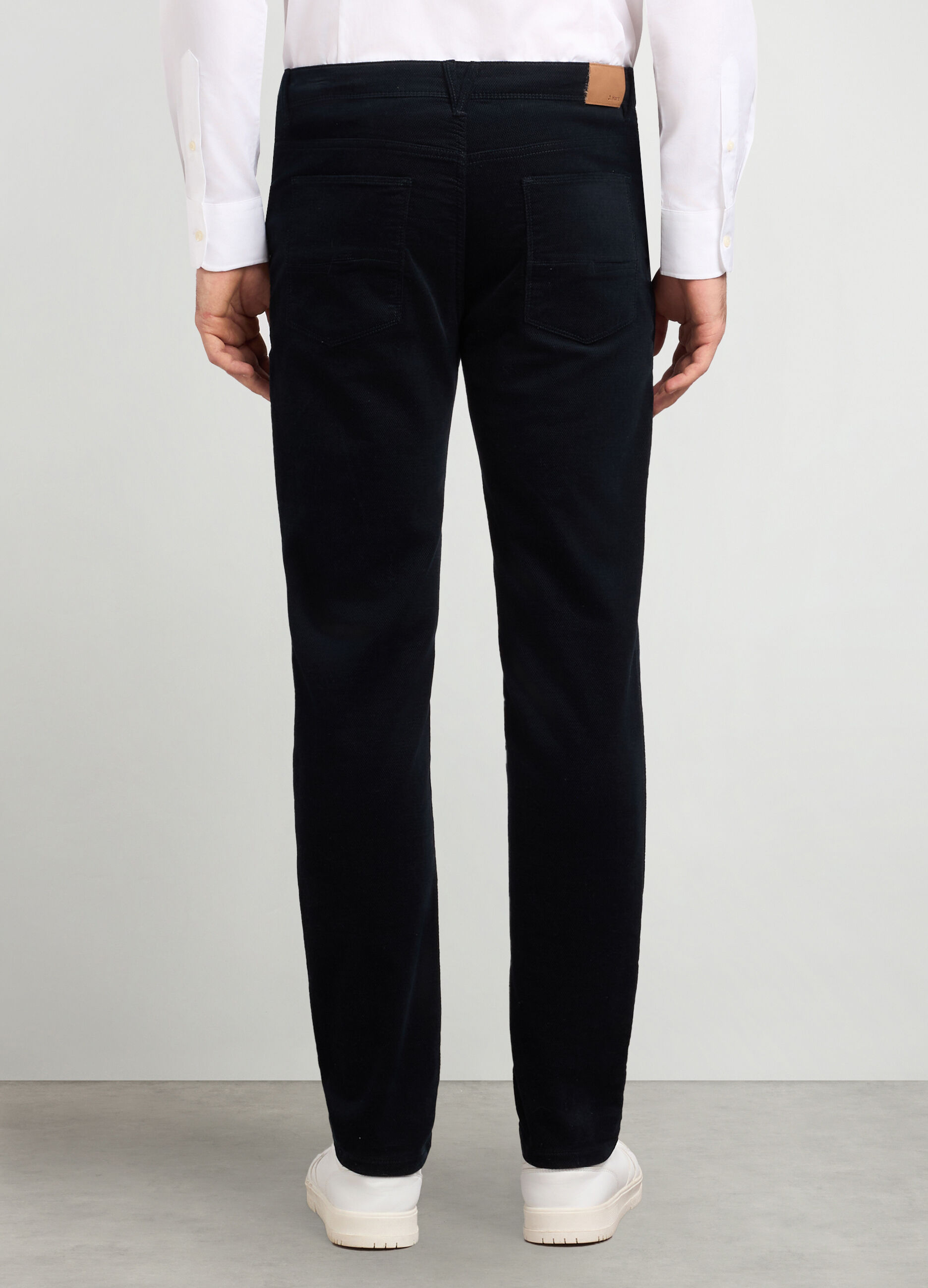 Pantaloni 5 tasche slim fit in velluto di cotone stretch uomo_1