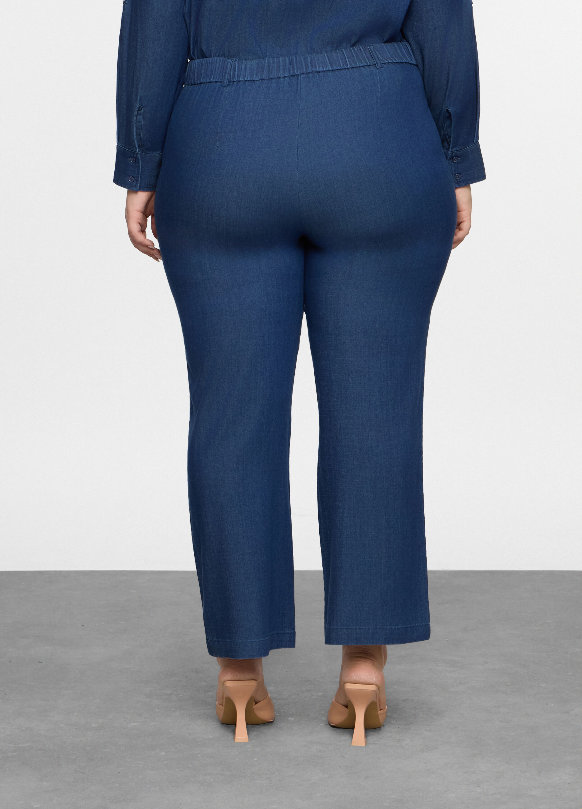 Pantaloni confort fit in denim misto lyocell donna curvy