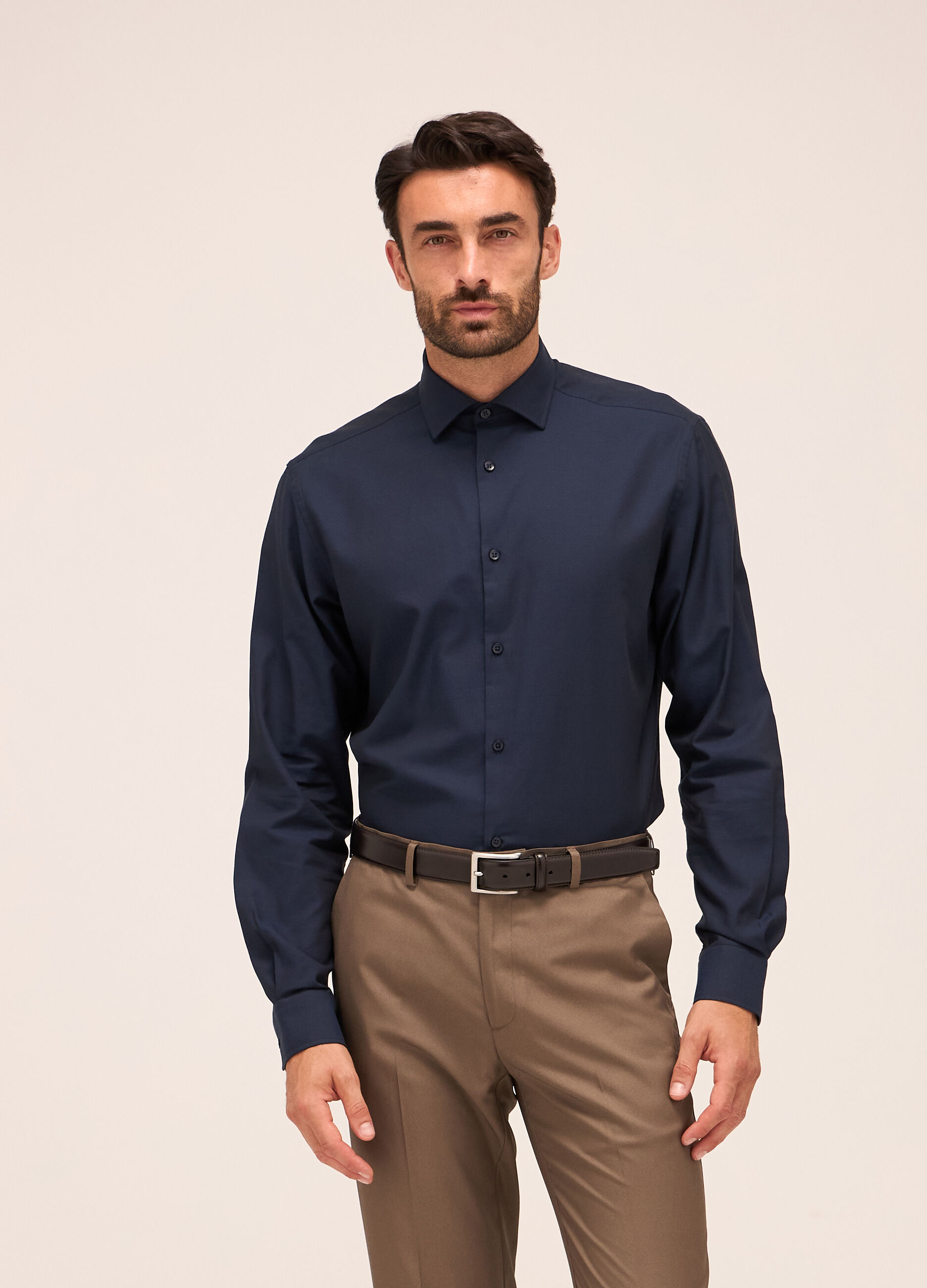 Camicia regular fit colletto francese in cotone uomo_0