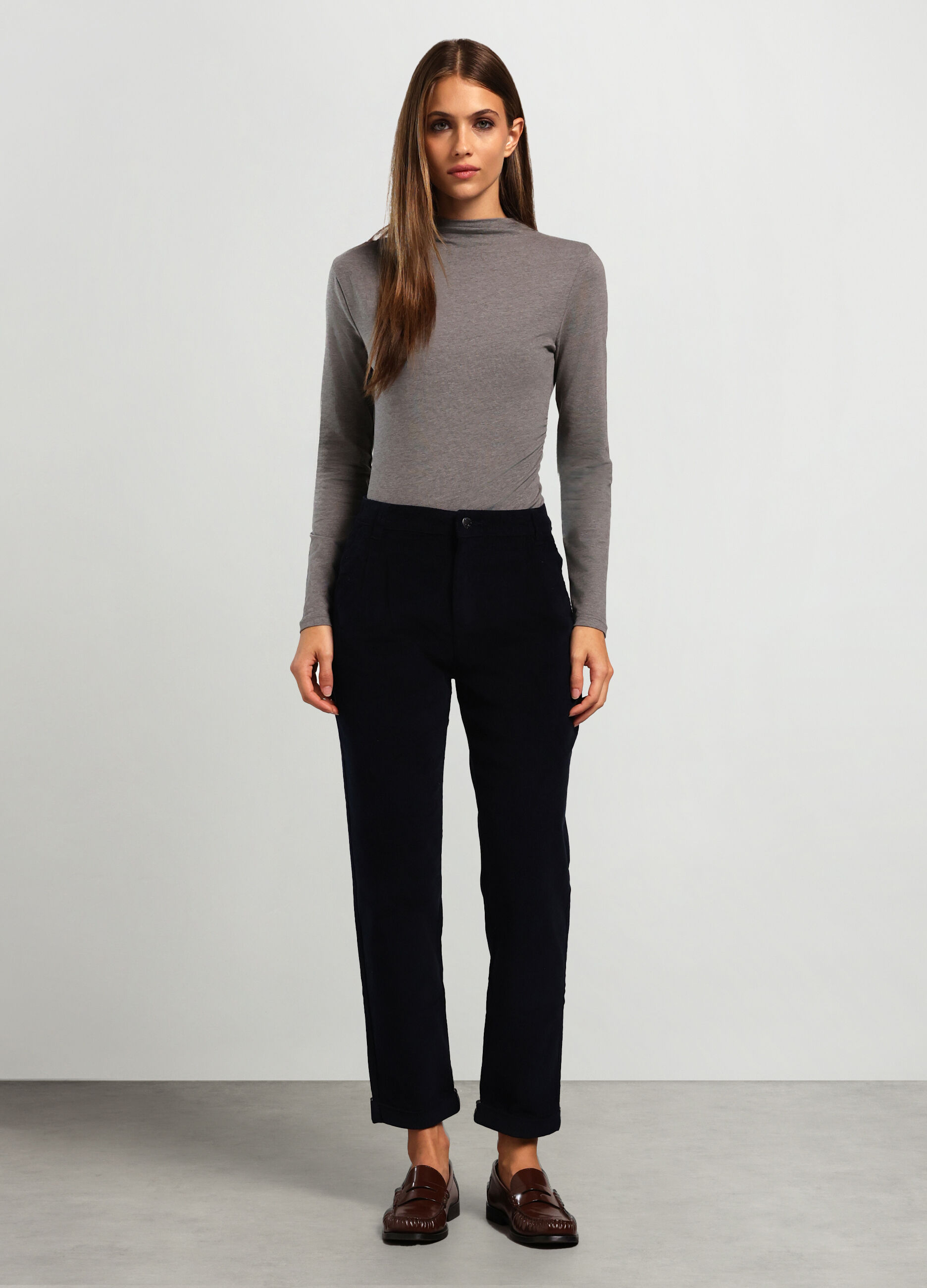 Pantaloni in costina di velluto donna_0