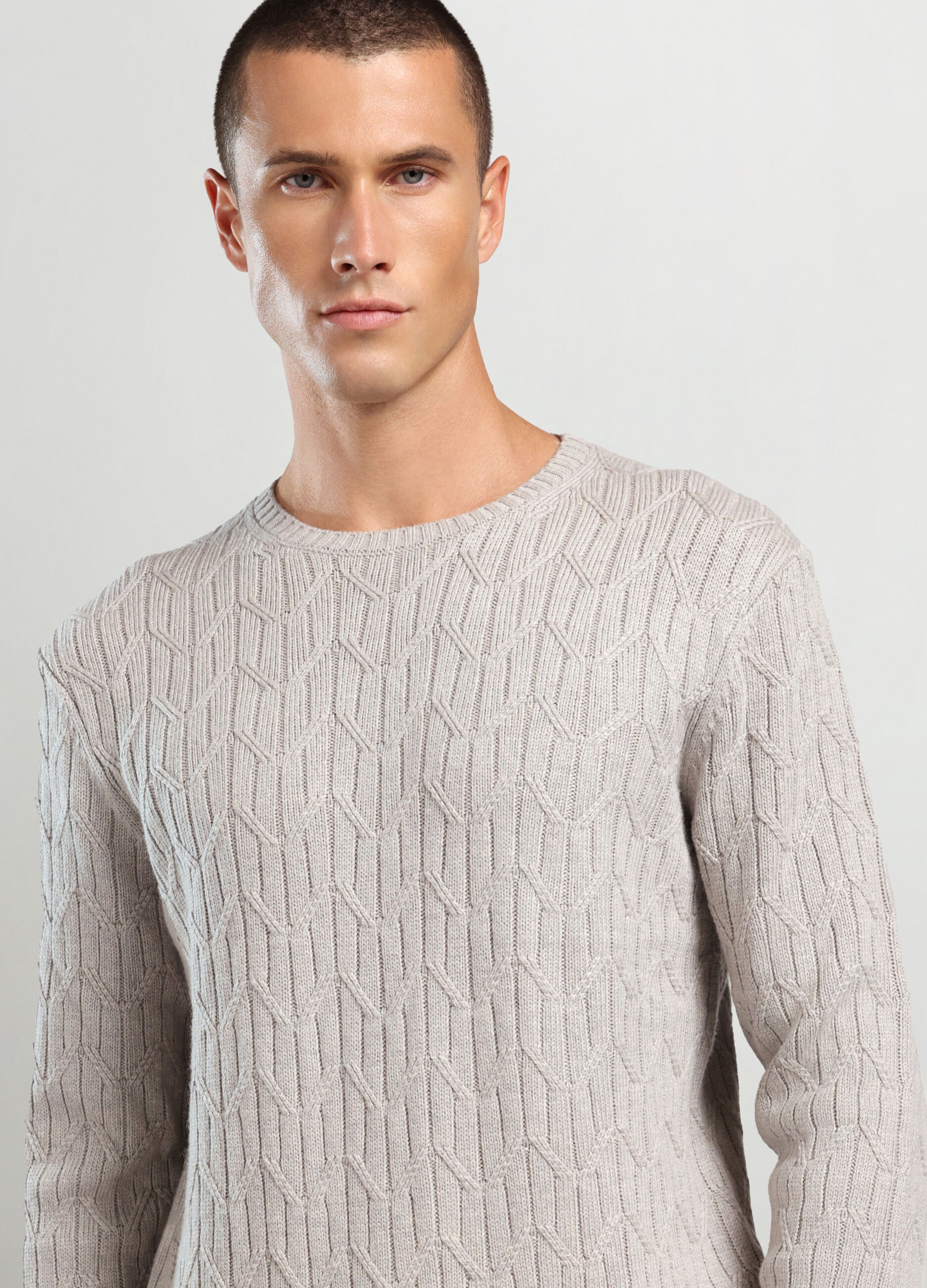 Maglione girocollo a trecce misto lana merino uomo