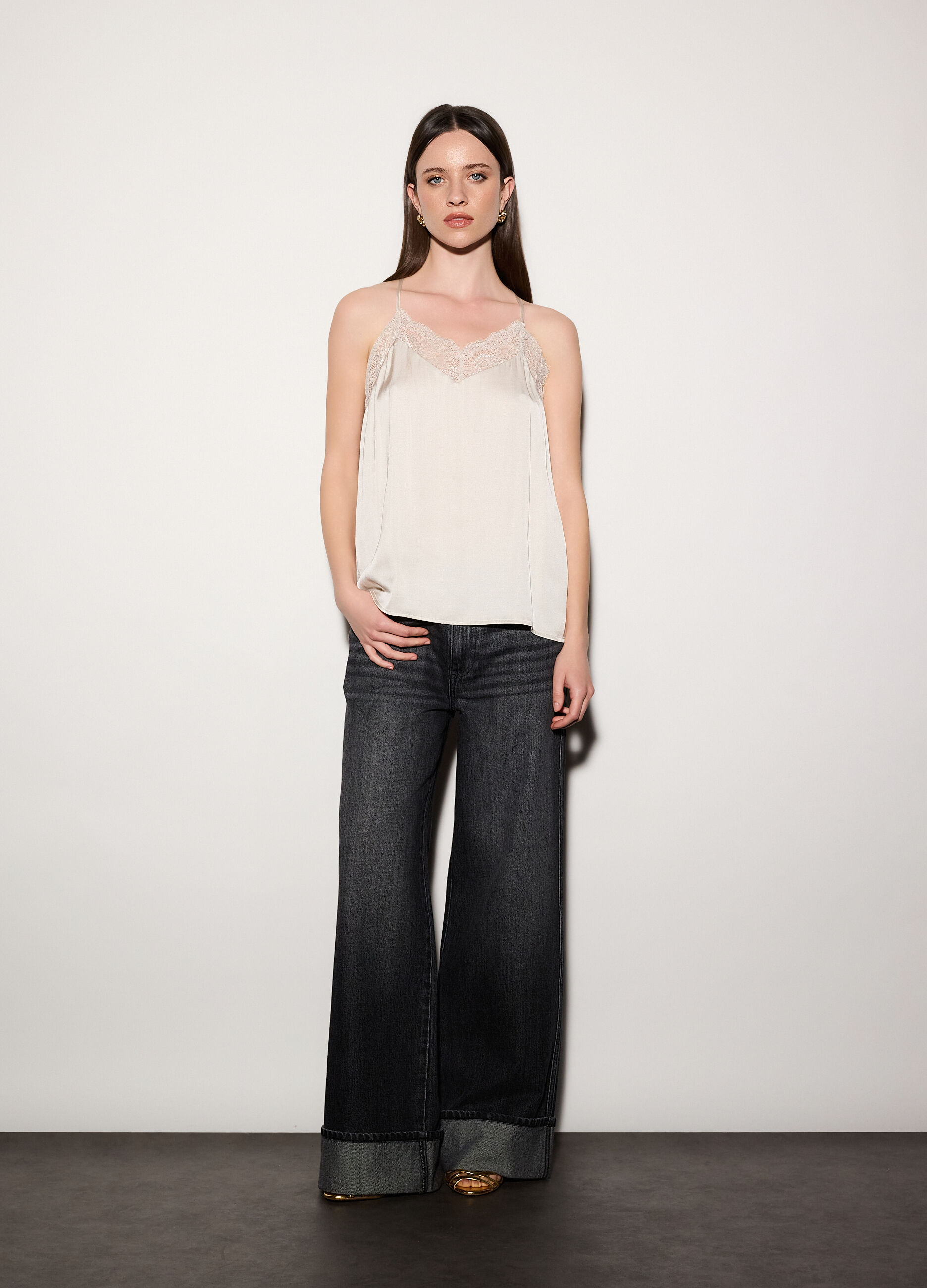 Top con scollo a V in raso e pizzo donna_0