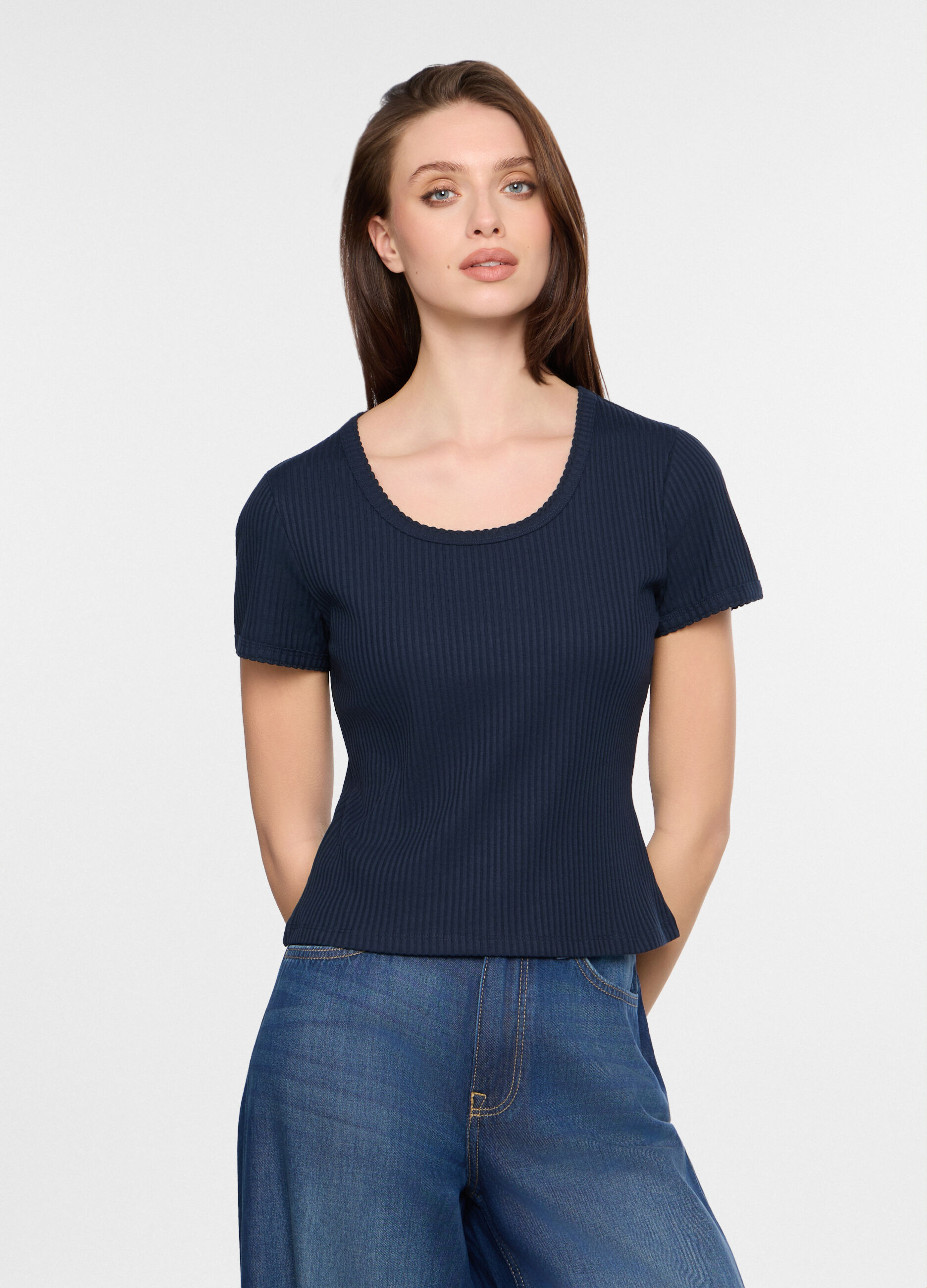 T-shirt girocollo in costina stretch donna_0