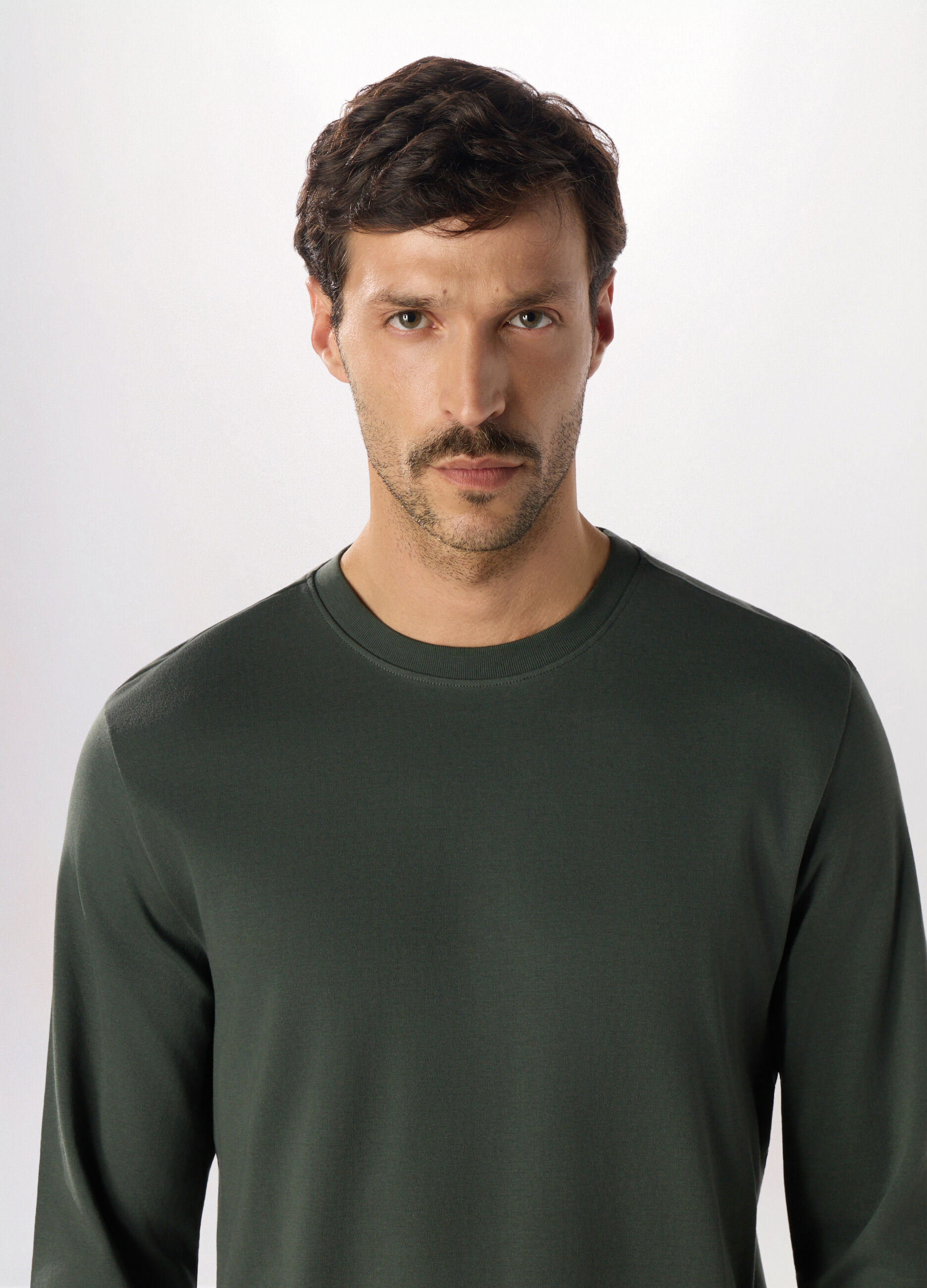 Maglia girocollo in puro cotone uomo_2