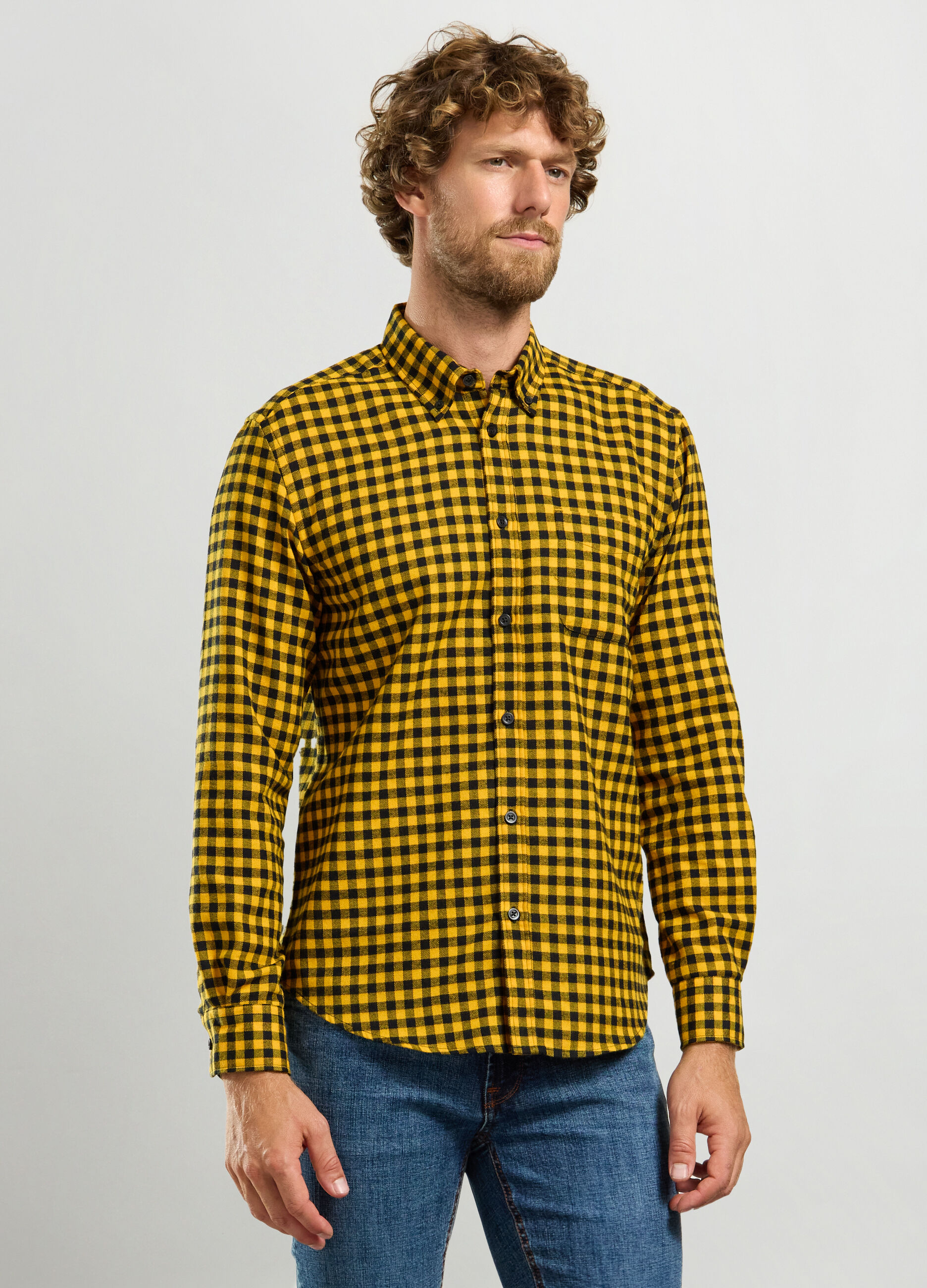 Camicia regular fit con colletto button down in flanella uomo_0