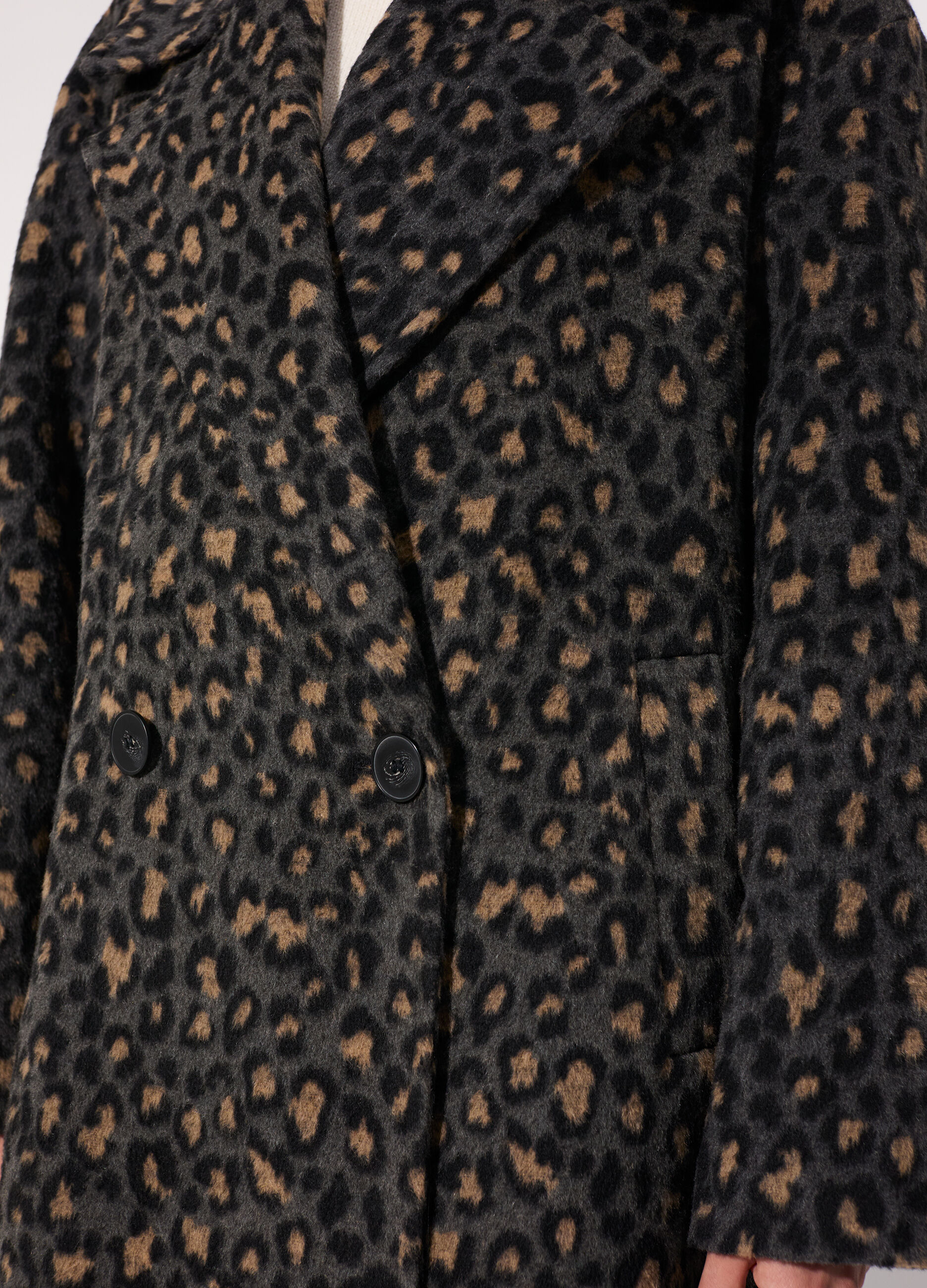 Cappotto doppiopetto in jacquard animalier donna_3