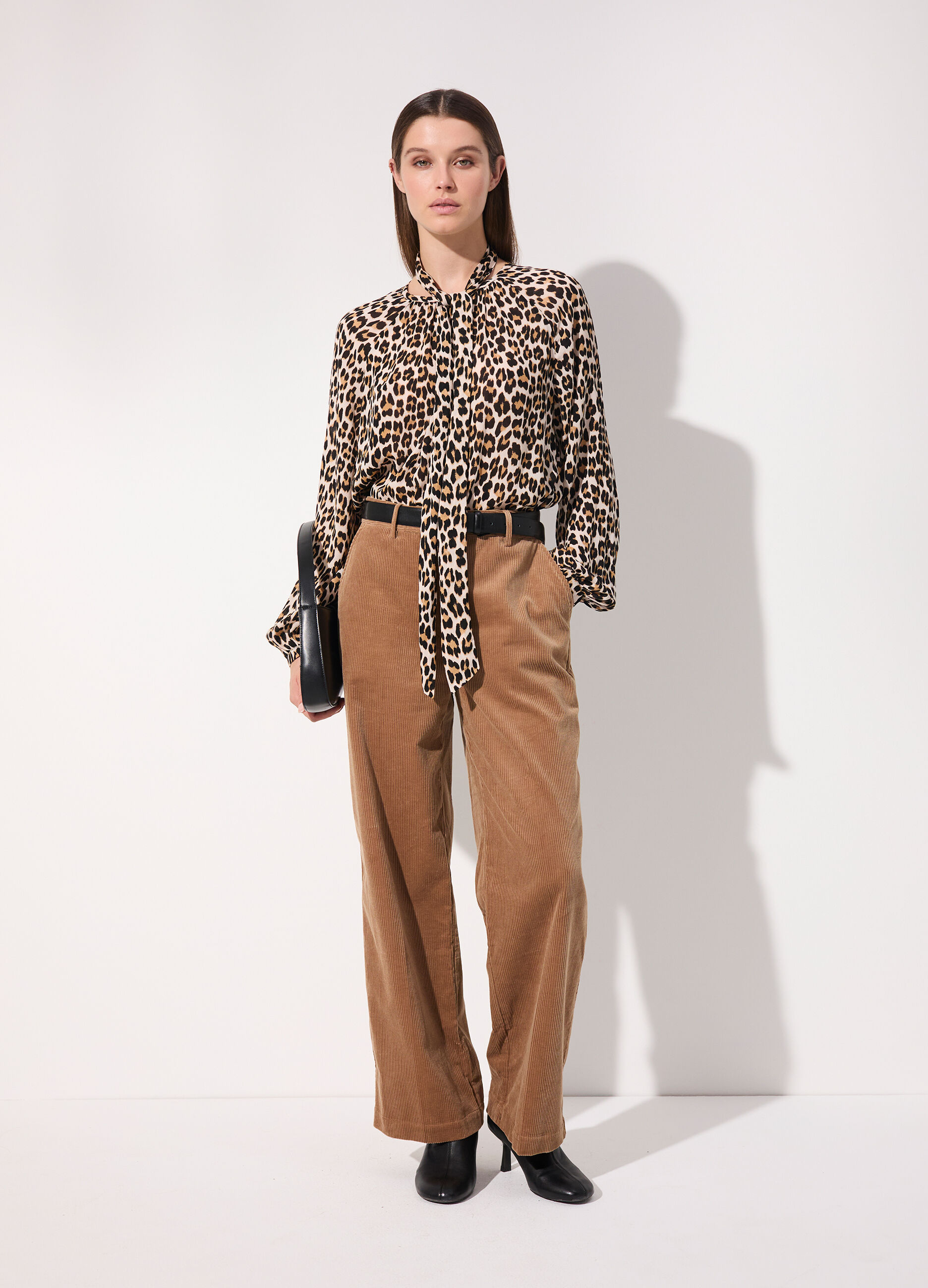 Blusa in viscosa crêpe animalier donna_0