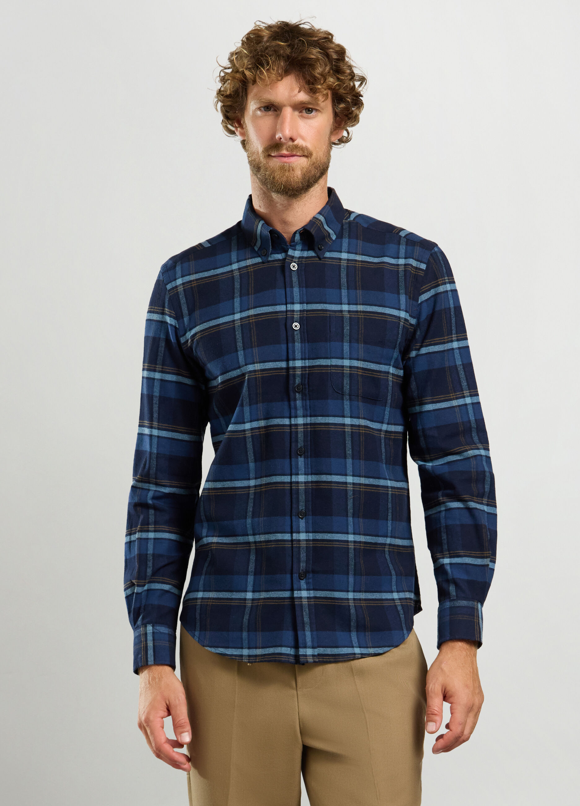 Camicia regular fit con colletto button down in flanella uomo_0