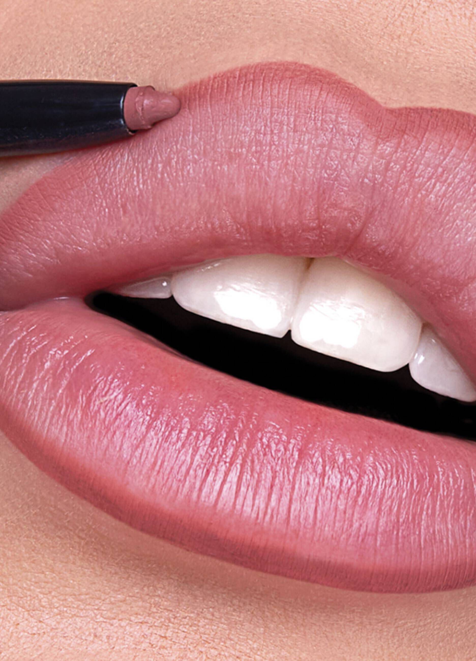 Outline Waterproof Lip Pencil - Astra Make-Up_1