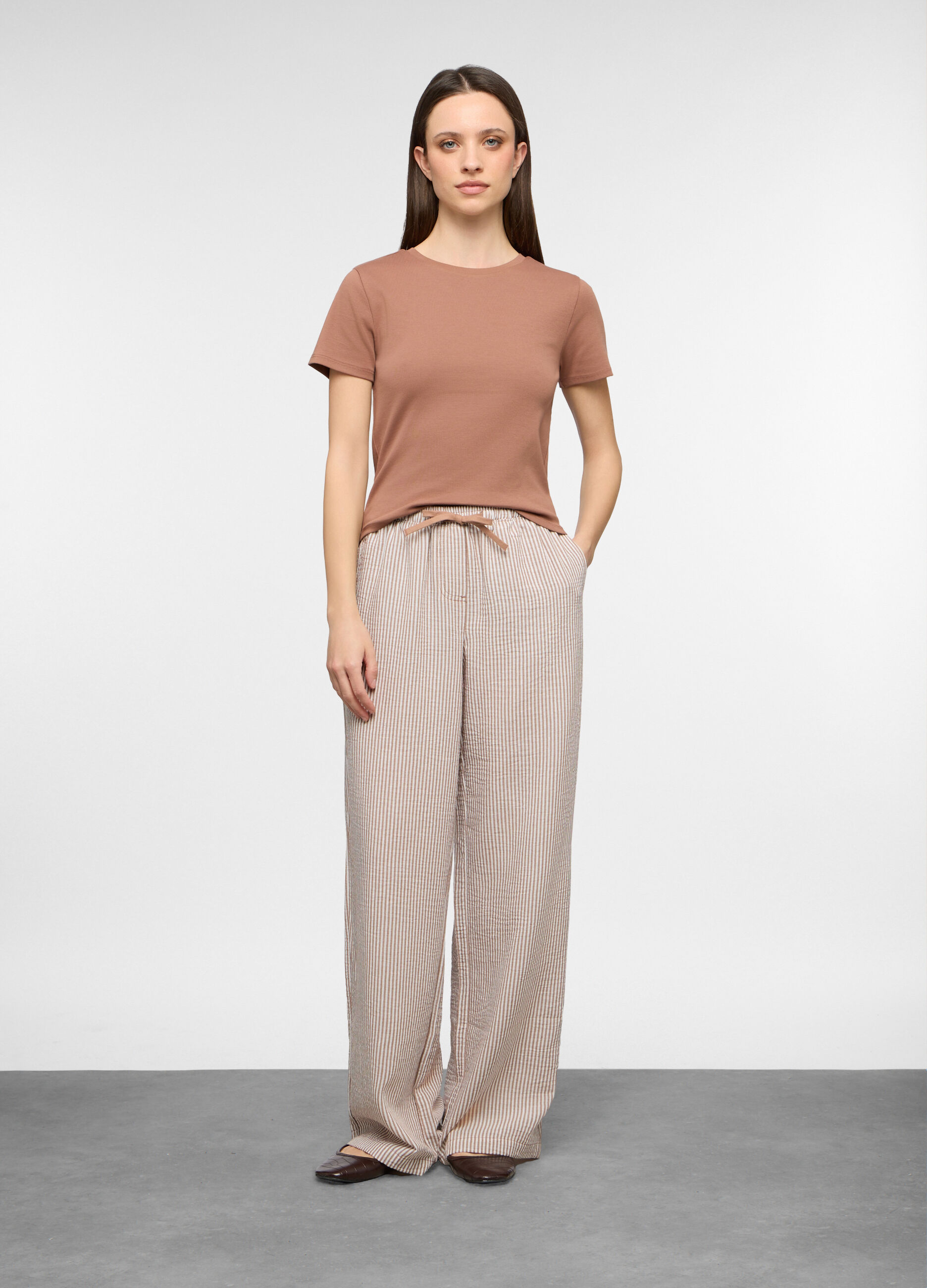 Pantaloni wide leg a righe donna_0