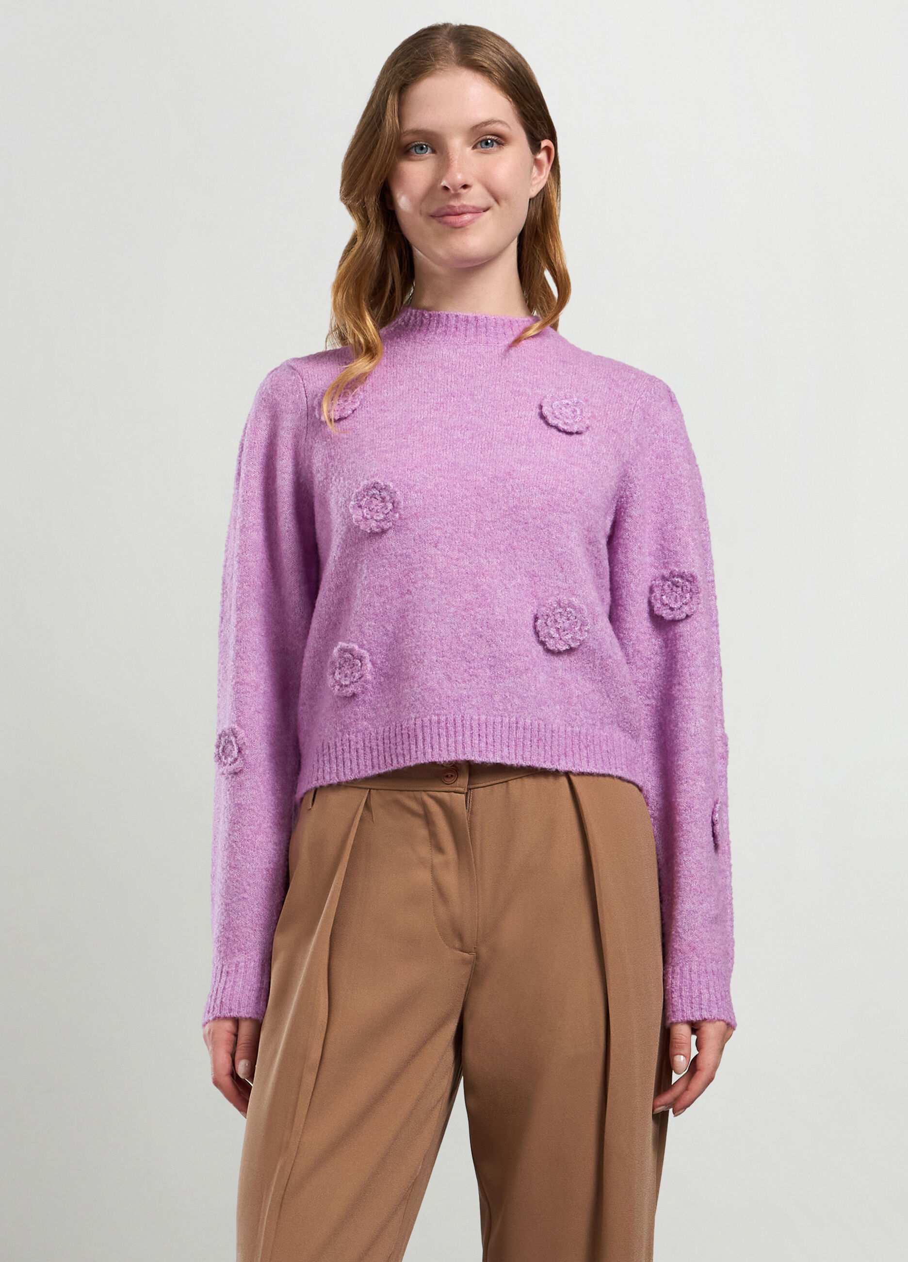 Tricot girocollo con applicazioni donna_0