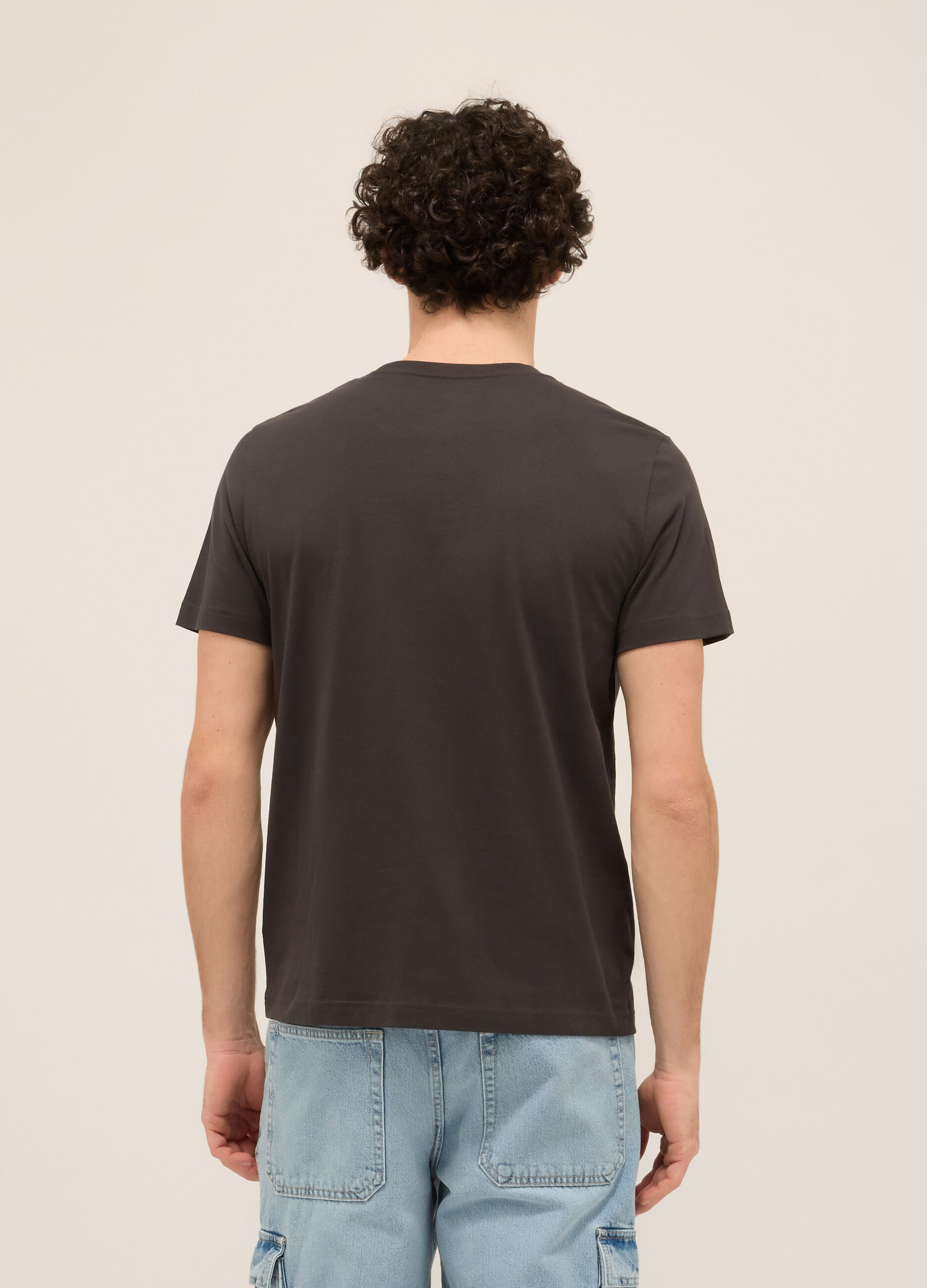 T-shirt girocollo in cotone con stampa uomo