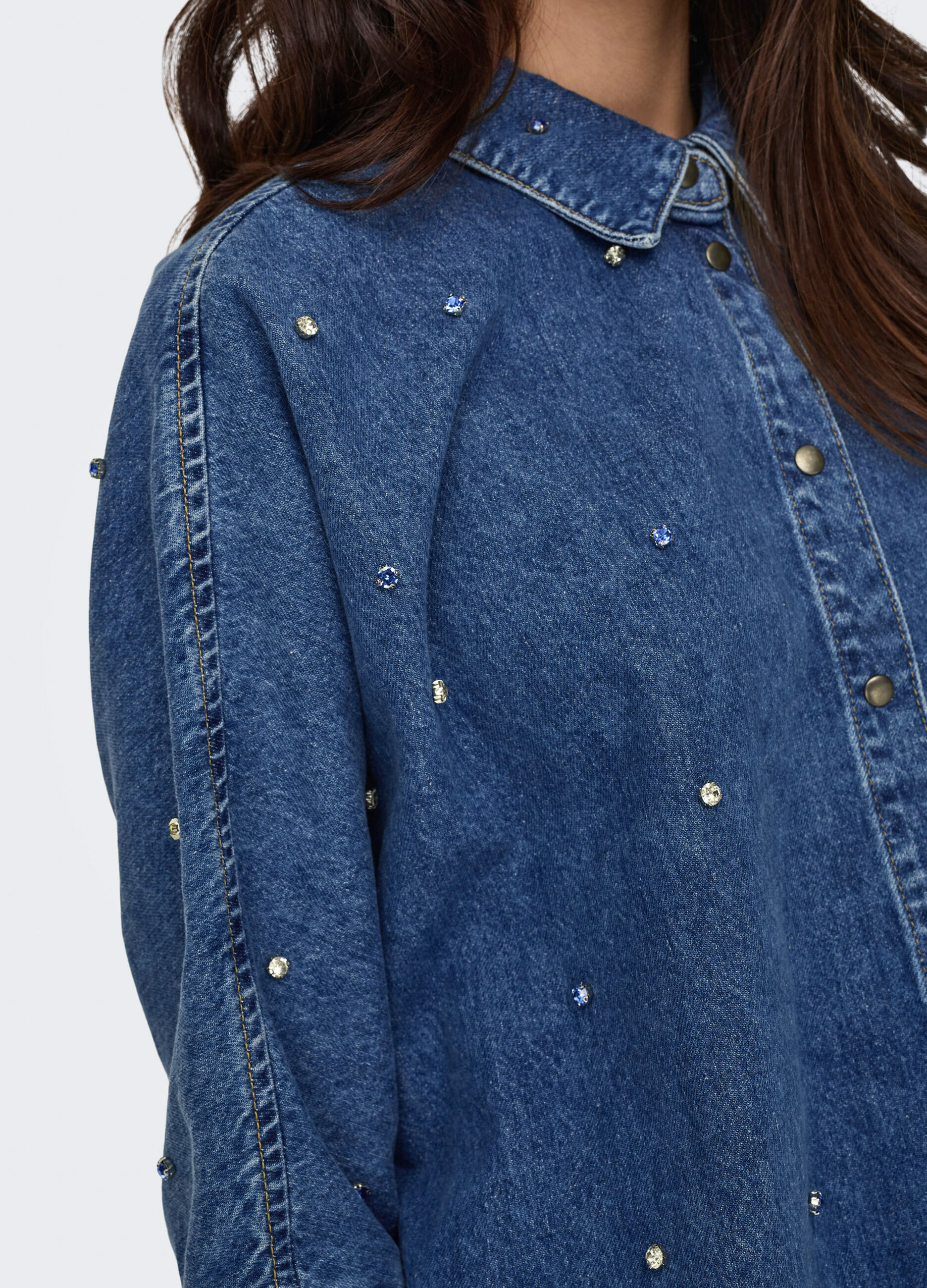 Camicia in denim con strass donna_4