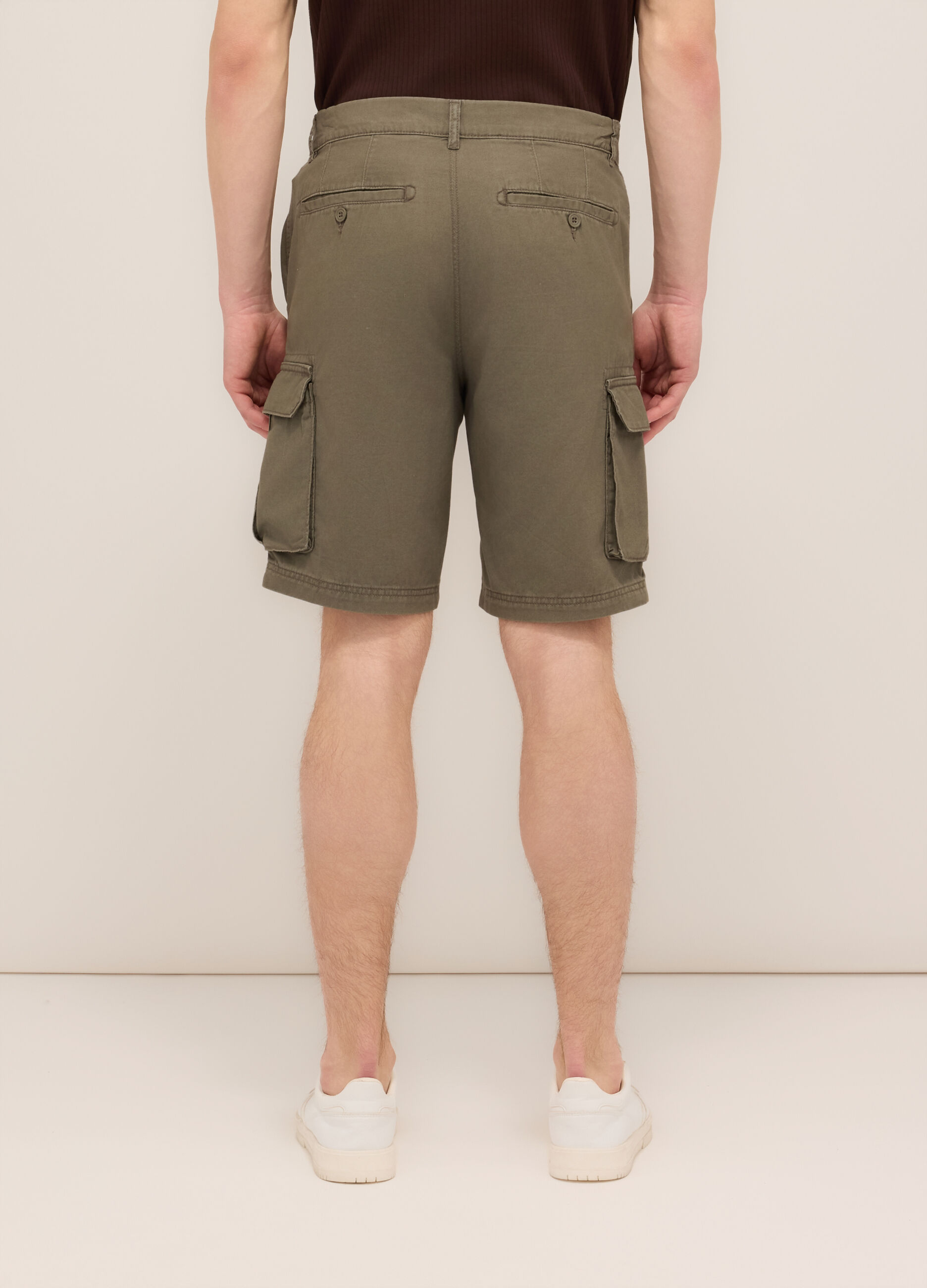 Bermuda cargo in twill di cotone uomo