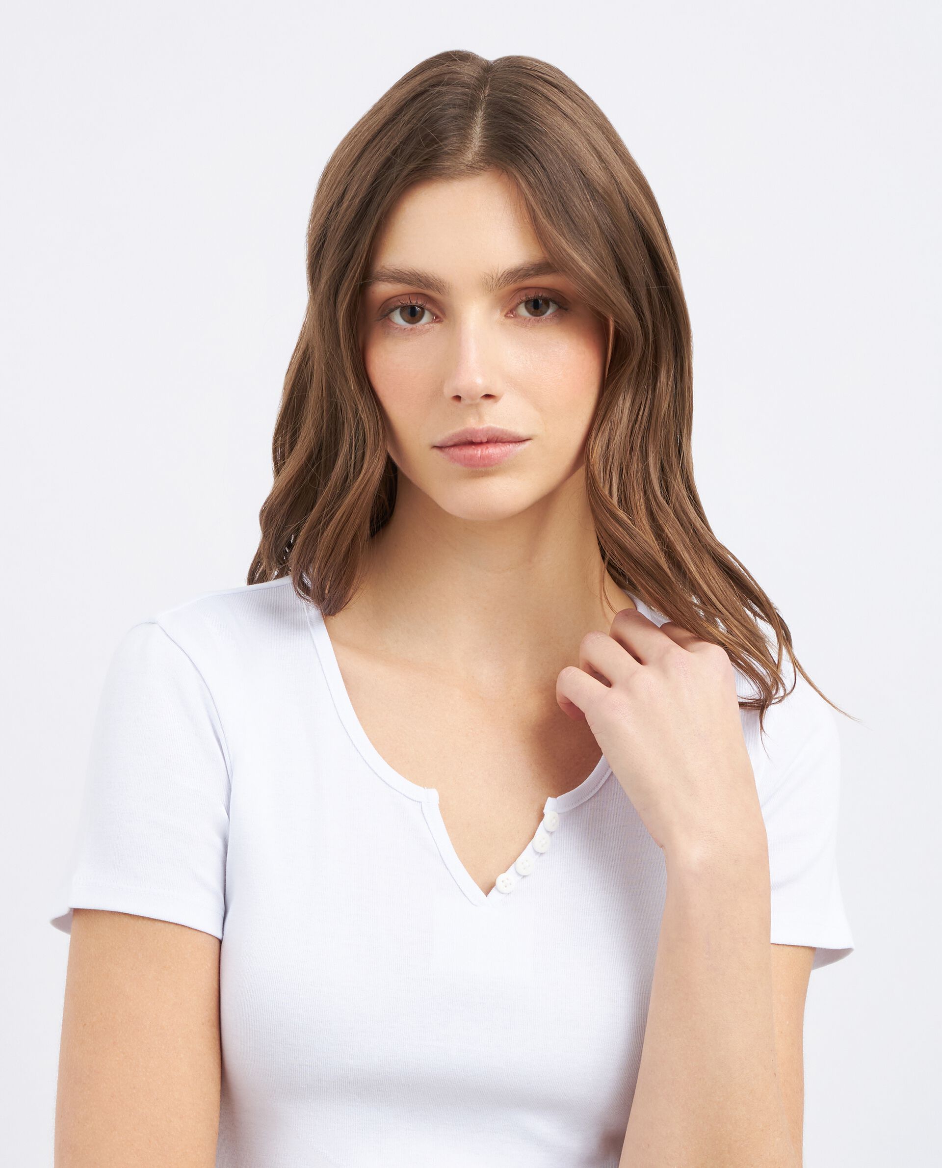 T-shirt con scollo a V e bottoni donna_2