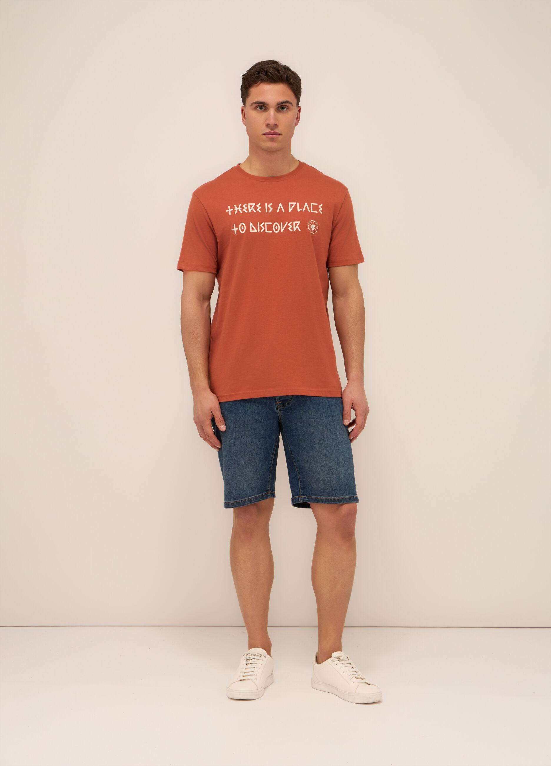 Shorts in denim di cotone stretch uomo_0
