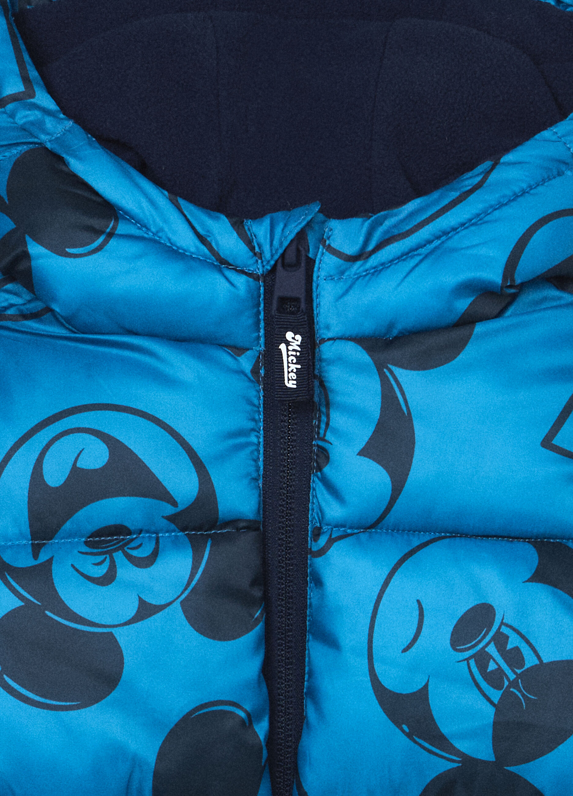 Giubbino imbottito con cappuccio neonato_2